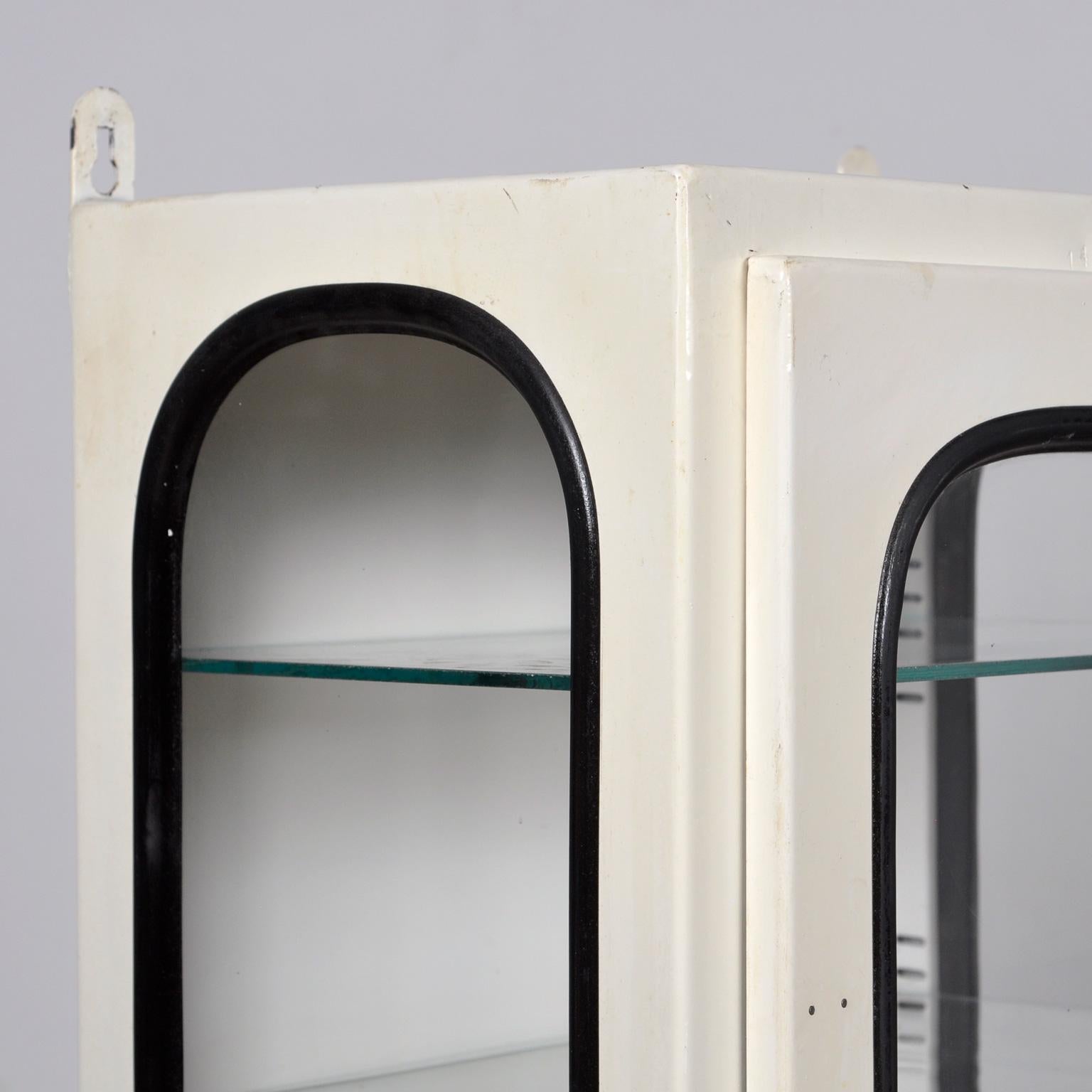 Verre Cabinet médical vintage, années 1970