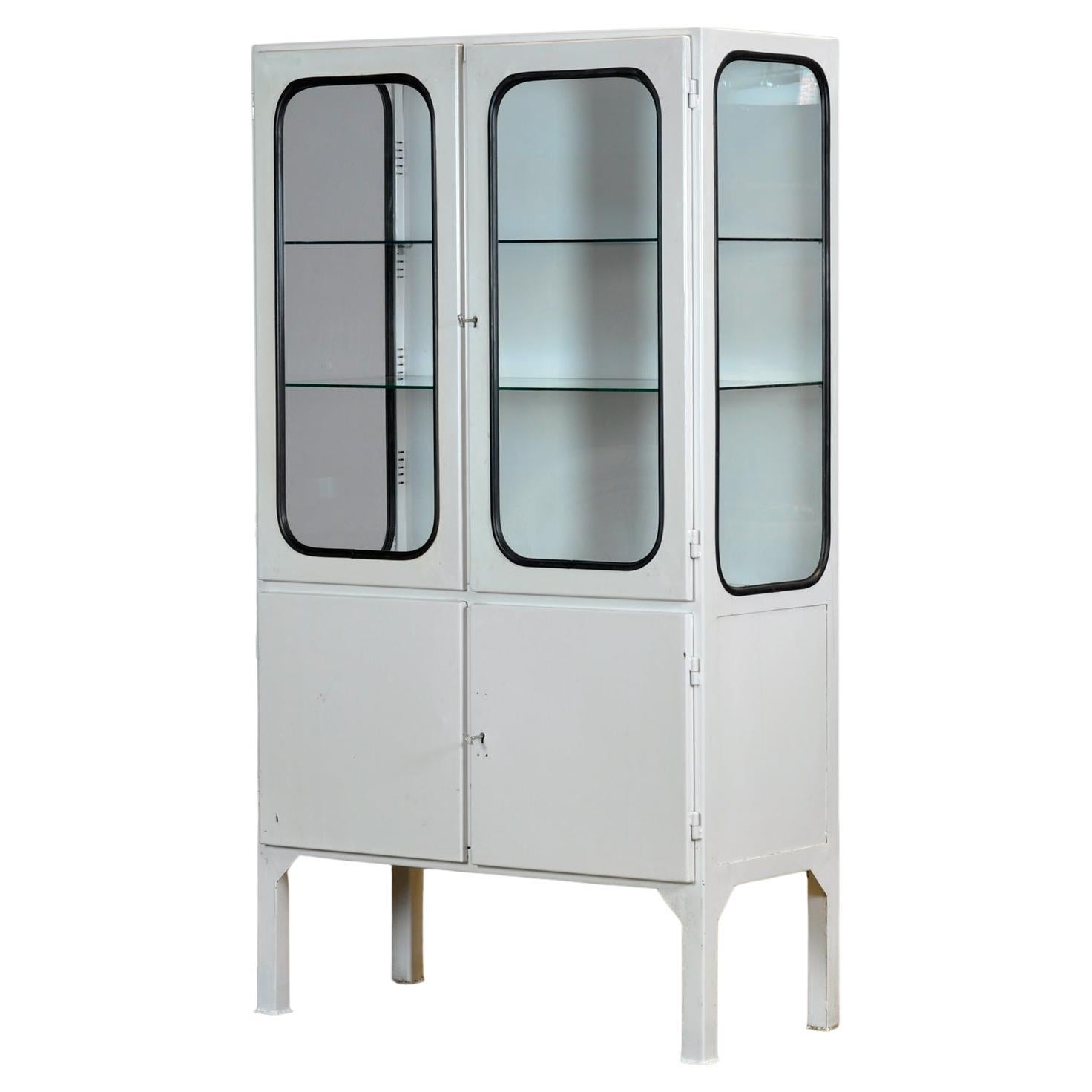Cabinet médical vintage, 1970