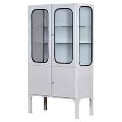 Cabinet médical vintage, 1970