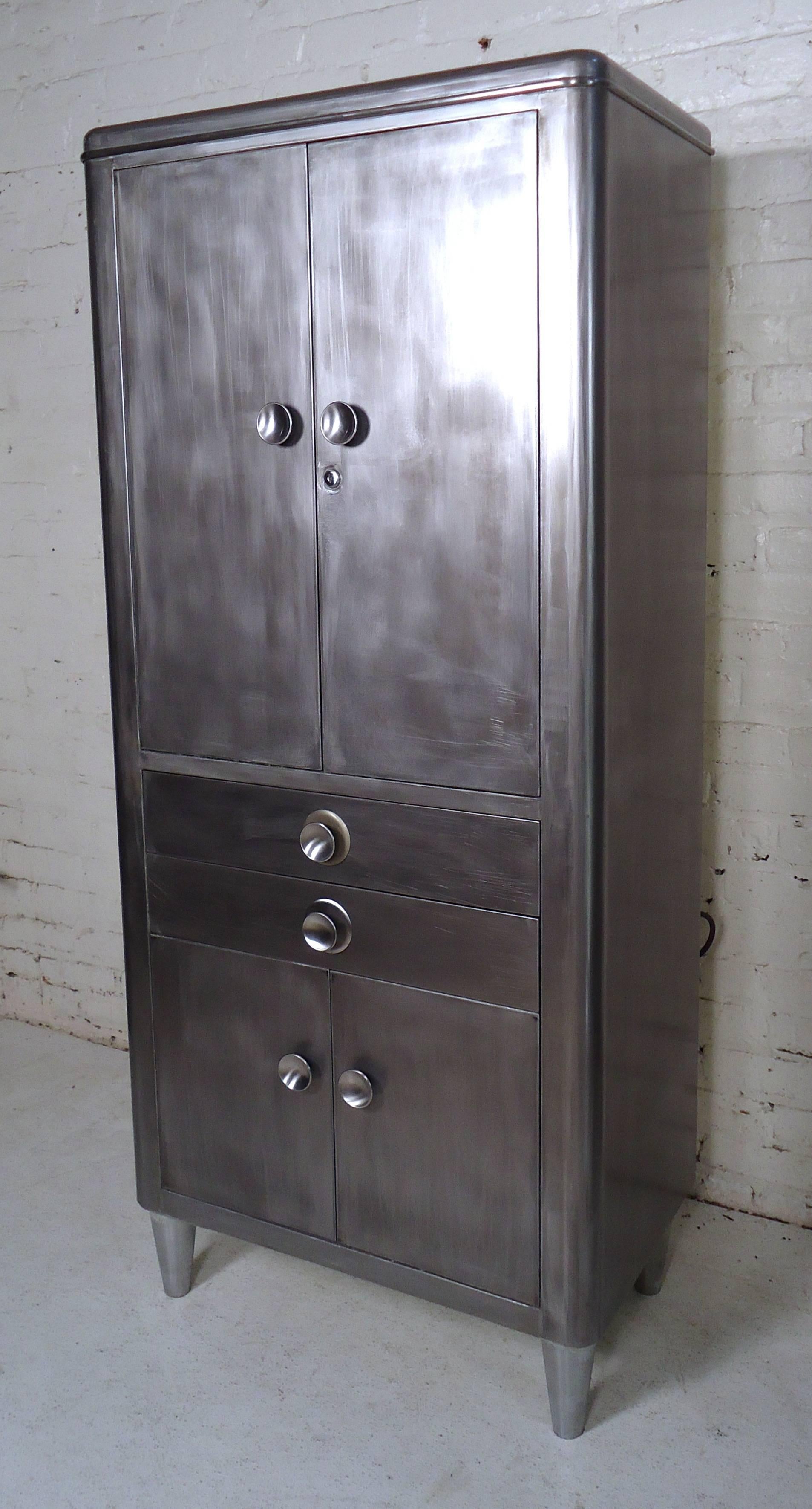 Vintage Medical Cabinet with Industrial Finish In Good Condition In Brooklyn, NY