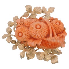 Vintage Mediterranean Coral Carved Floral and 14k Yellow Gold Brooch 1970s