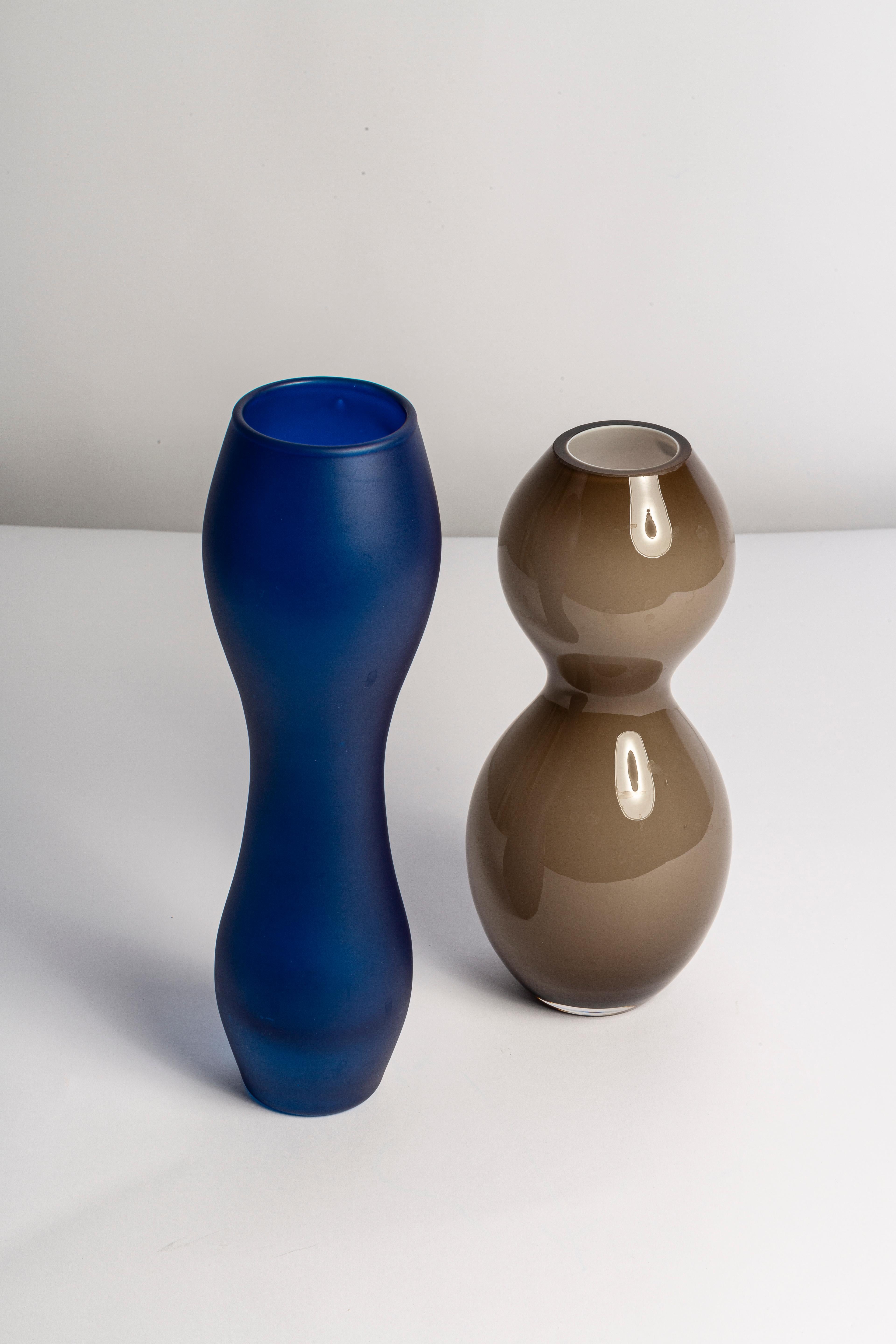 Vintage Medium Blue Vase, 20th Century, Europe, 1960s For Sale 4