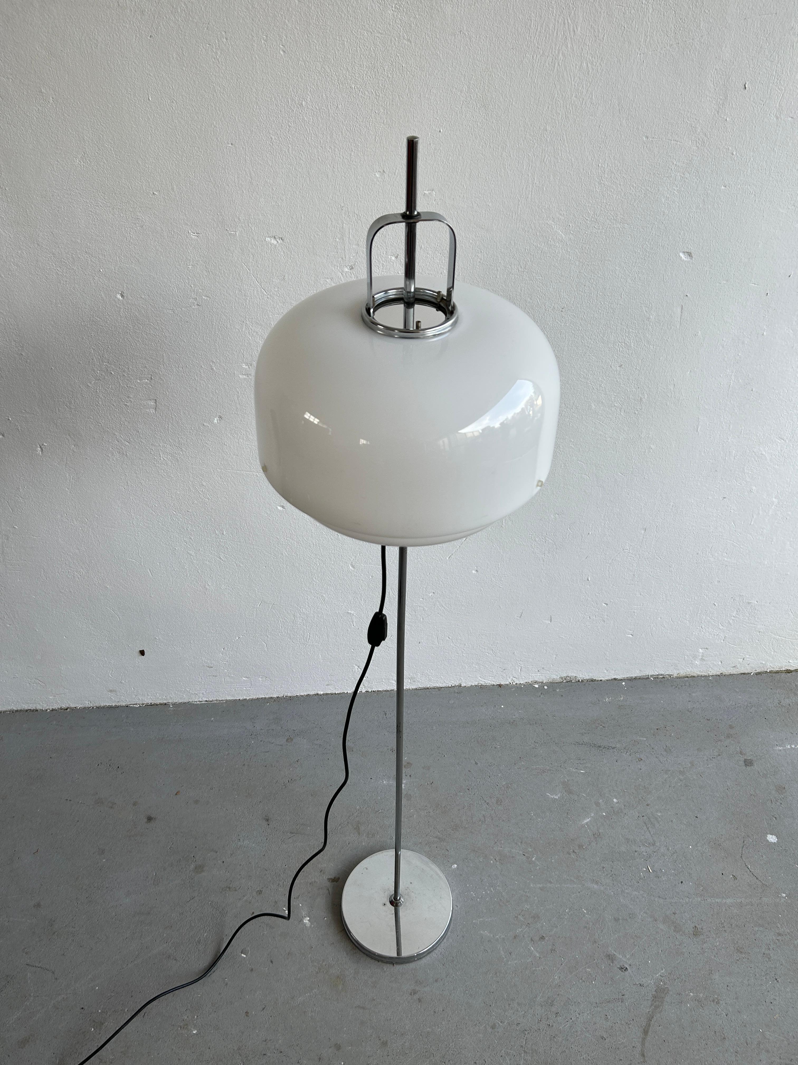 Vintage 'Medusa' Mid Century Floor Lamp, Meblo for Harvey Guzzini, 1970s In Good Condition In Zagreb, HR