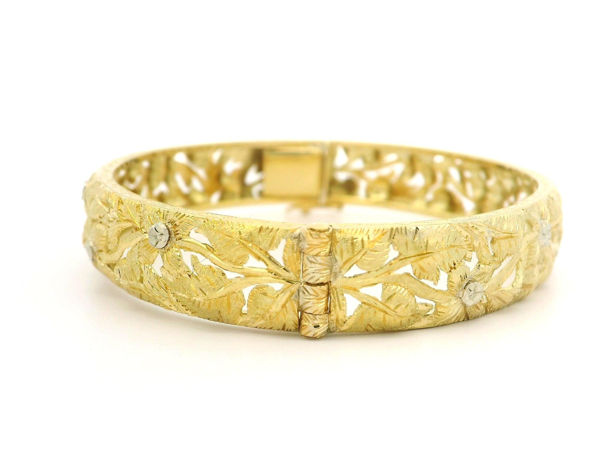 Women's Vintage Meini 18k Gold Hand Engraved Highly Detailed Floral Hinged Bracelet For Sale