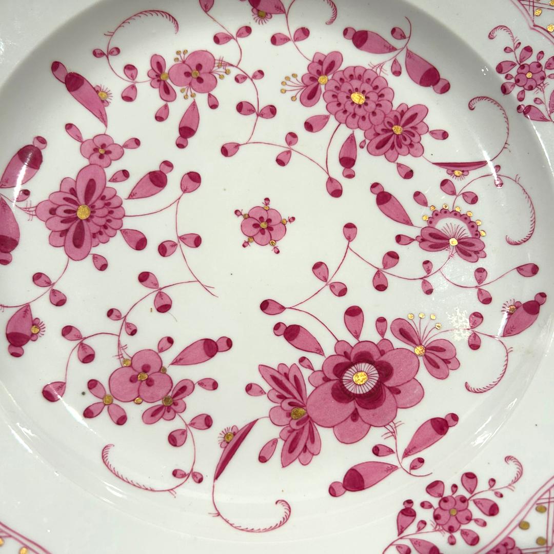 Allemand Grand bol de service vintage Meissen à fleurs indiennes roses et festons dorés en vente