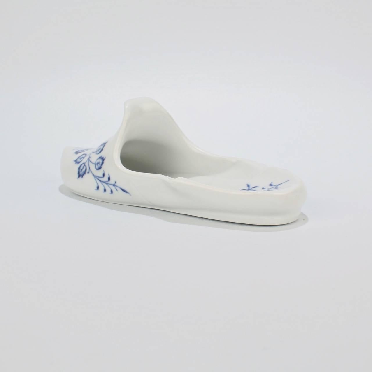 German Vintage Meissen Porcelain Blue Onion Pattern Shoe or Slipper Paperweight For Sale