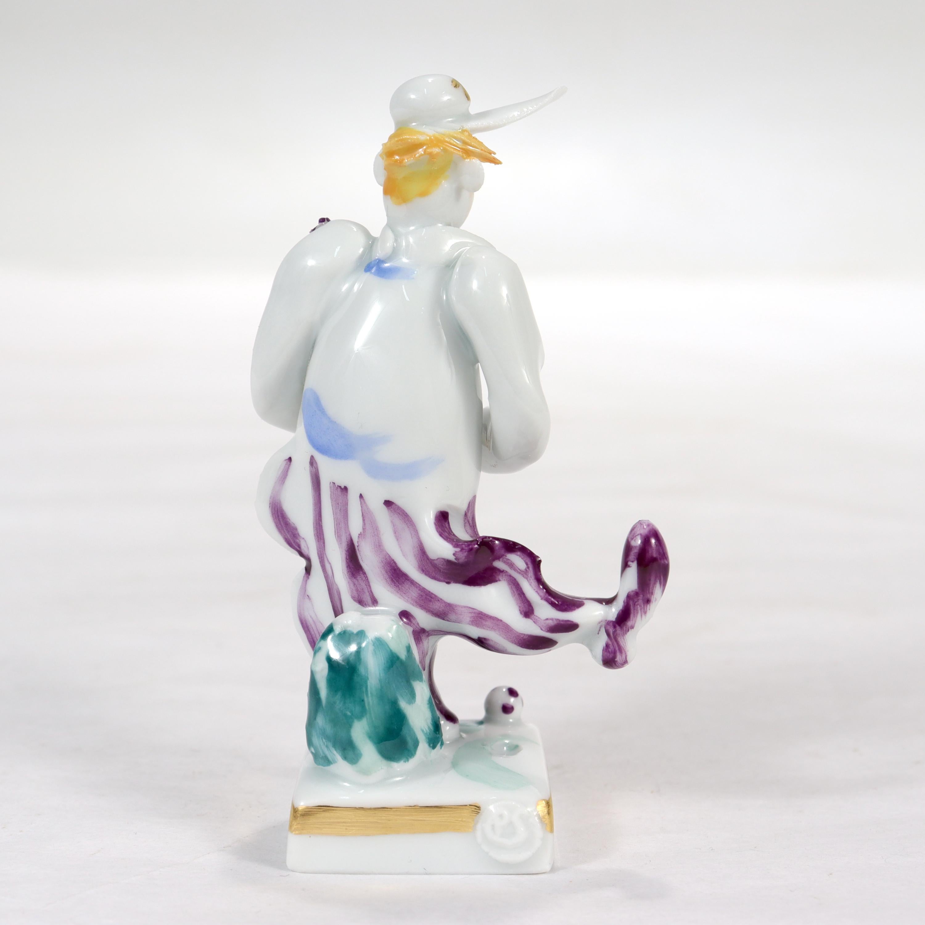 20ième siècle Vintage Meissen Porcelain Golfer or Golfing Figurine by Peter Strang en vente