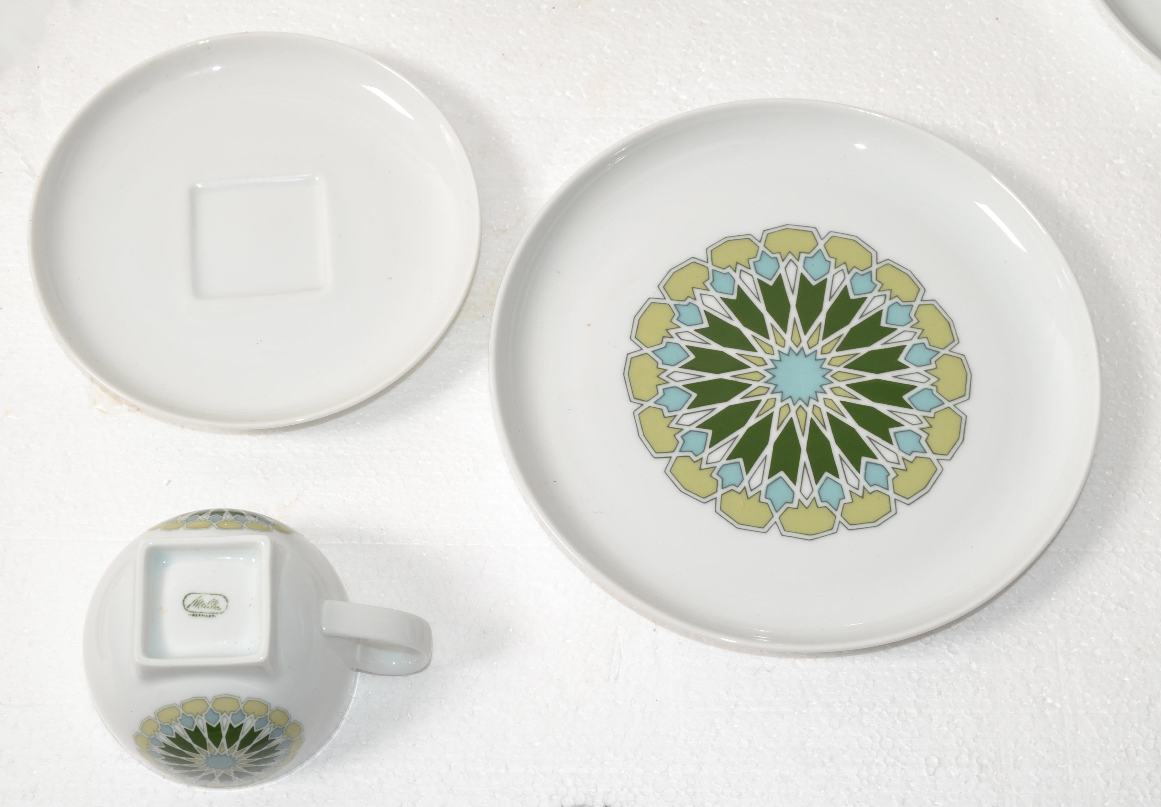 Vintage Melitta Minden Porcelain Tee Service Green White Motif 4 Place Setting For Sale 3