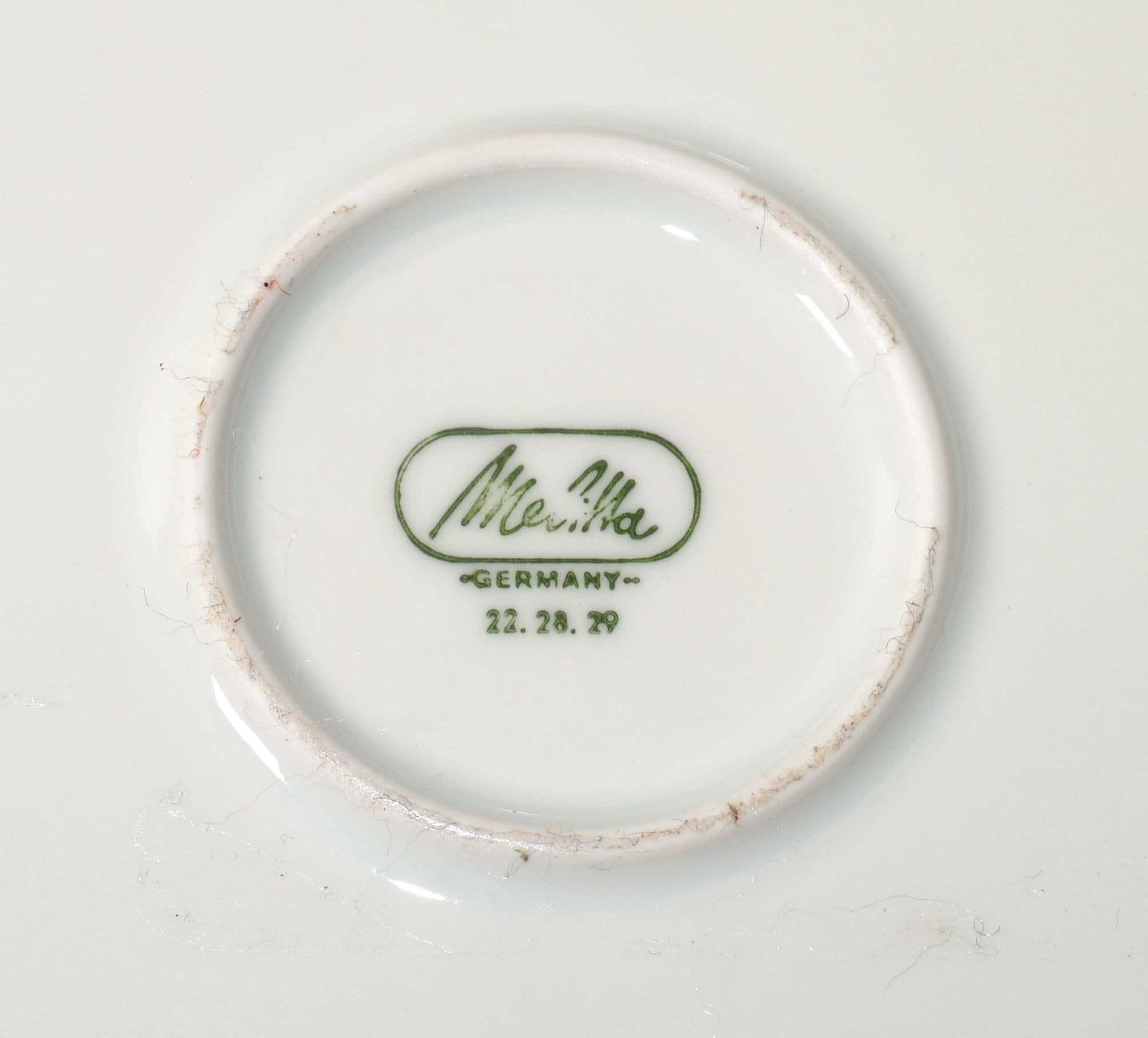 Vintage Melitta Minden Porcelain Tee Service Green White Motif 4 Place Setting For Sale 5