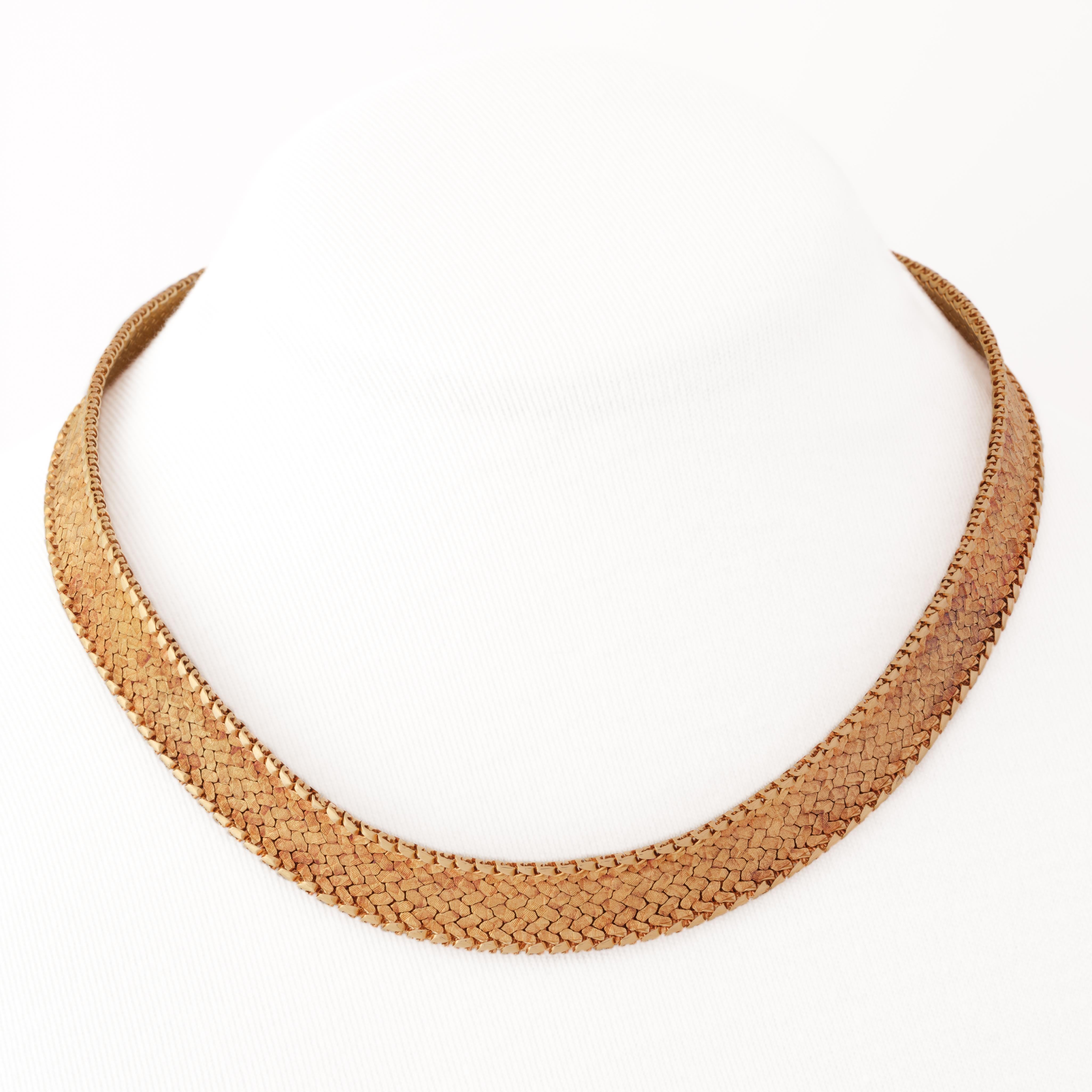 Moderno Collare d'epoca Mellerio Paris 18 carati giallo e rosa in vendita