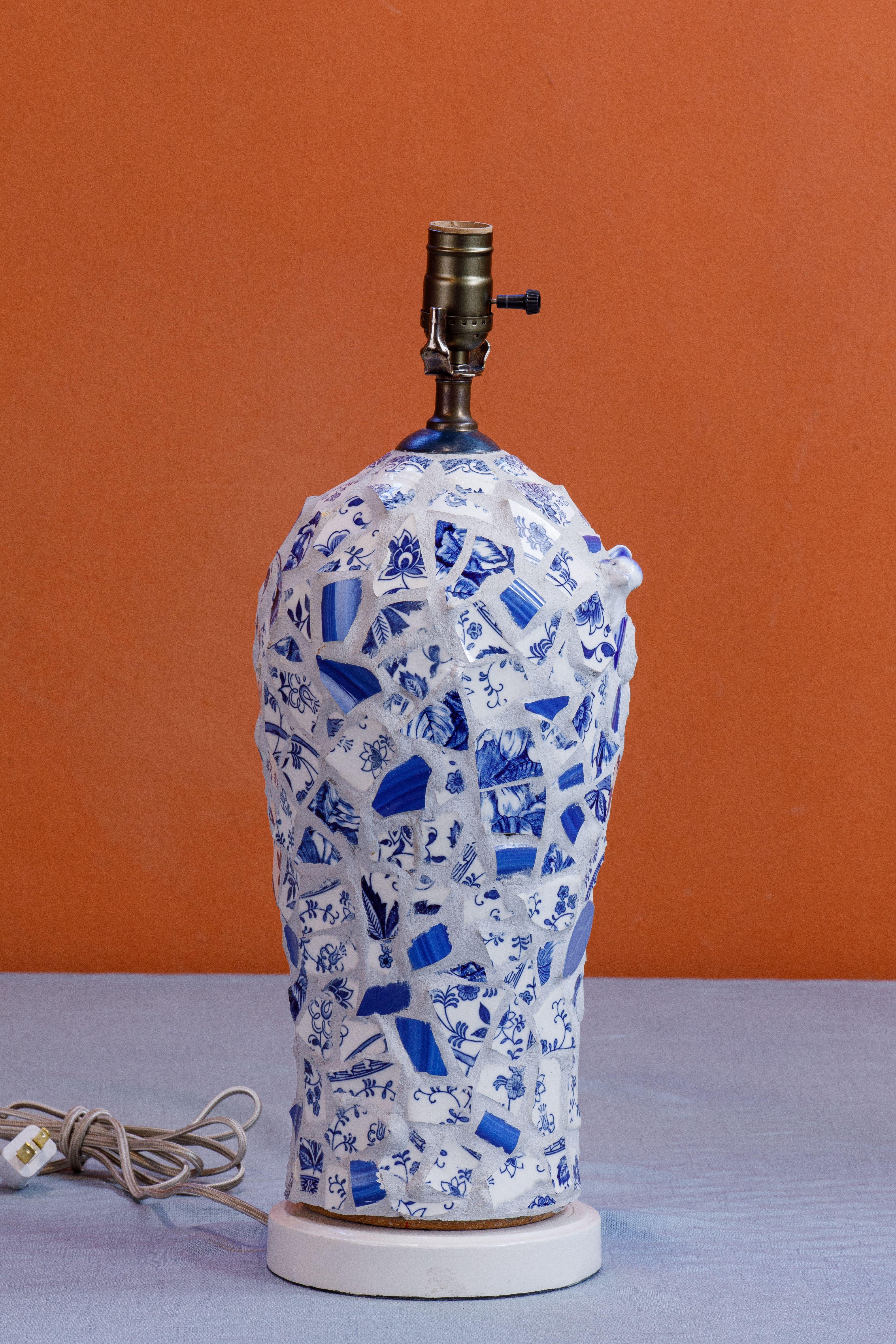 Folk Art Vintage Blue and White Memory Ware (Broken Plate) Table Lamp For Sale