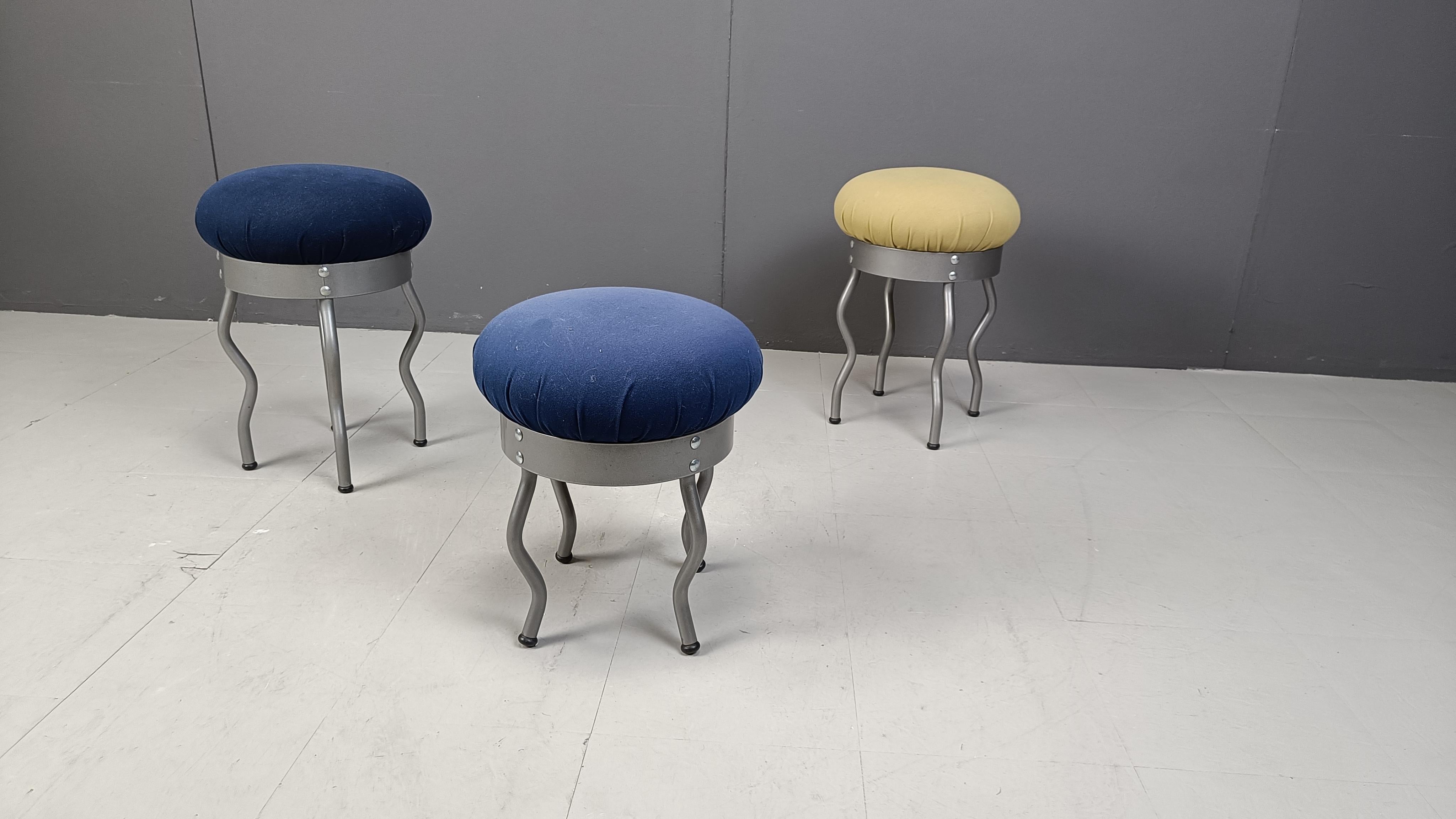 Memphis design stools model 'URI' designed by Per Ivar Ledan for Ikea in 1995.

Cool looking stools which make us think of Jellyfish.

Upholstered in blue and yellow alcantara.

1995 - Sweden

Very good

Height: 52cm/42cm
Diameter: 35cm

Ref.: