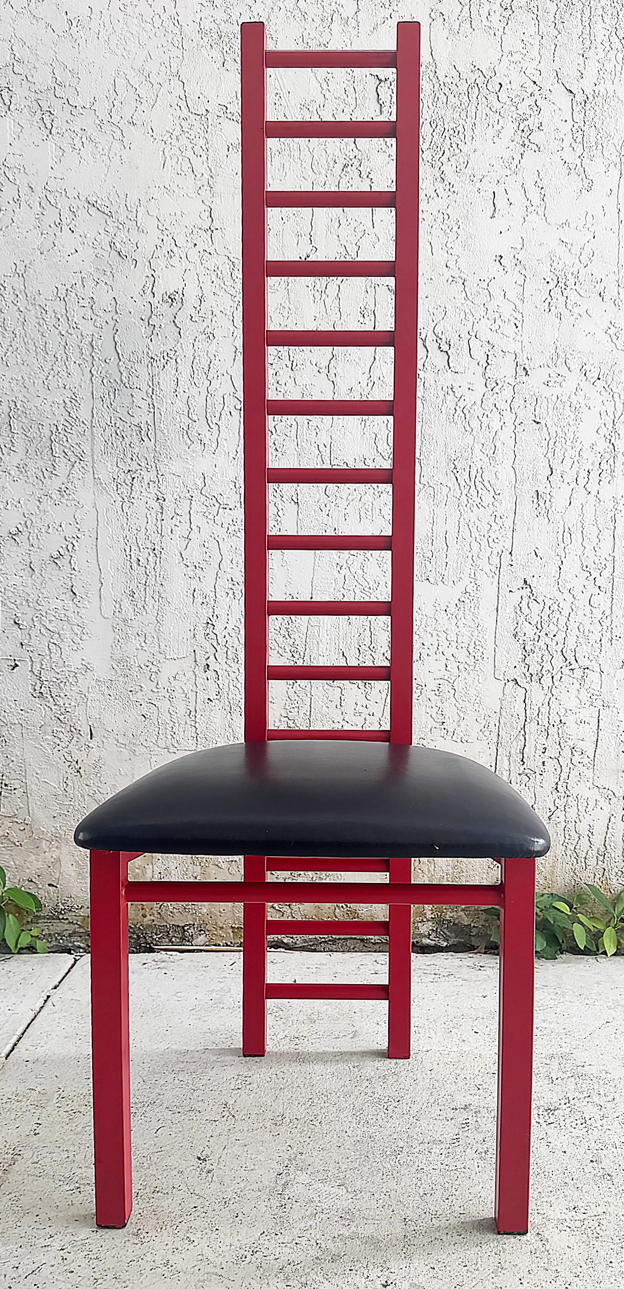 Pareja de sillas altas con respaldo de escalera estilo Cassini Memphis Milano Vintage Posmoderno en venta