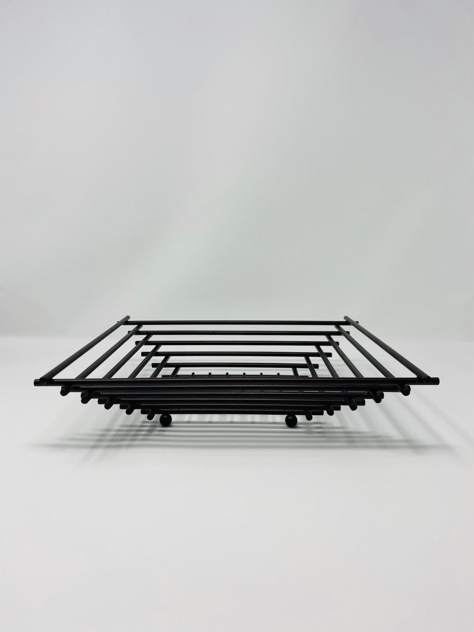 Vintage Memphis Sottsass Style Stacked Matte Black Steel Bowl In Good Condition In San Diego, CA