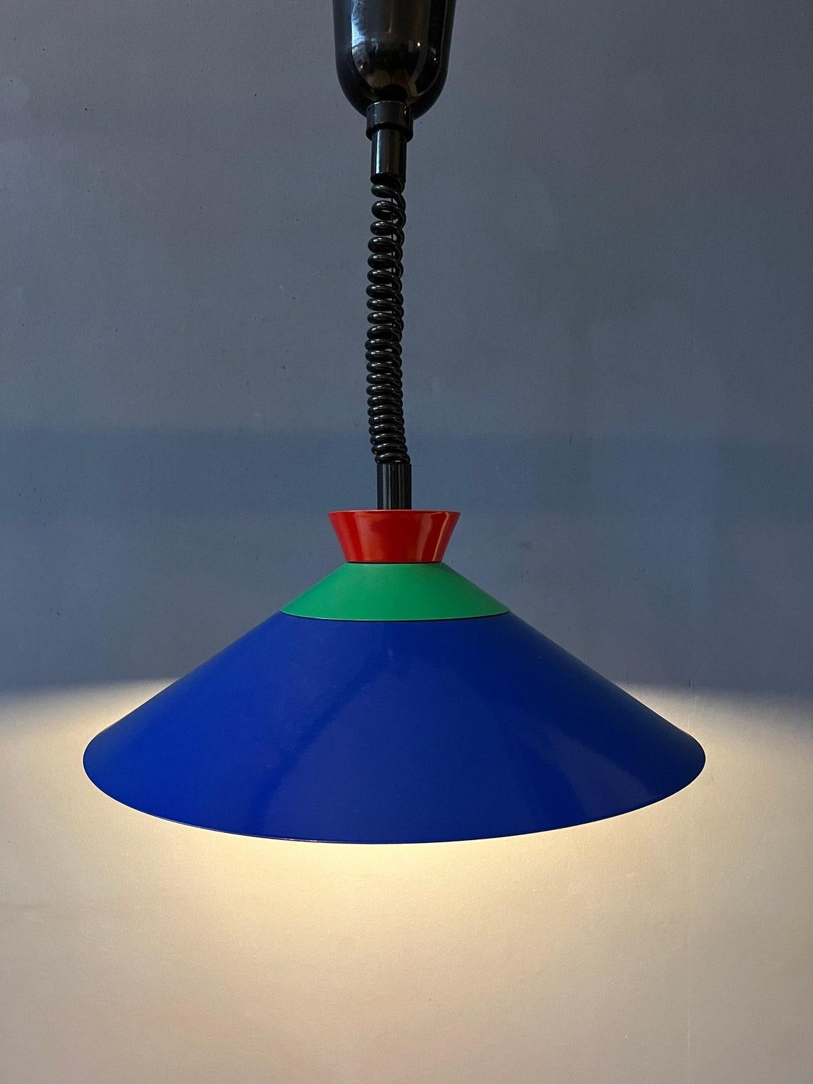 Vintage Memphis Suspension Pendant Lamp in Blue, Green and Red, 1970s In Excellent Condition For Sale In ROTTERDAM, ZH