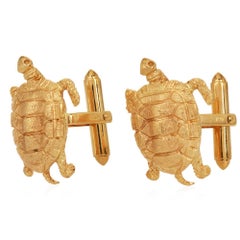 Vintage Men 18K Yellow Gold Textured Turtle Cufflinks