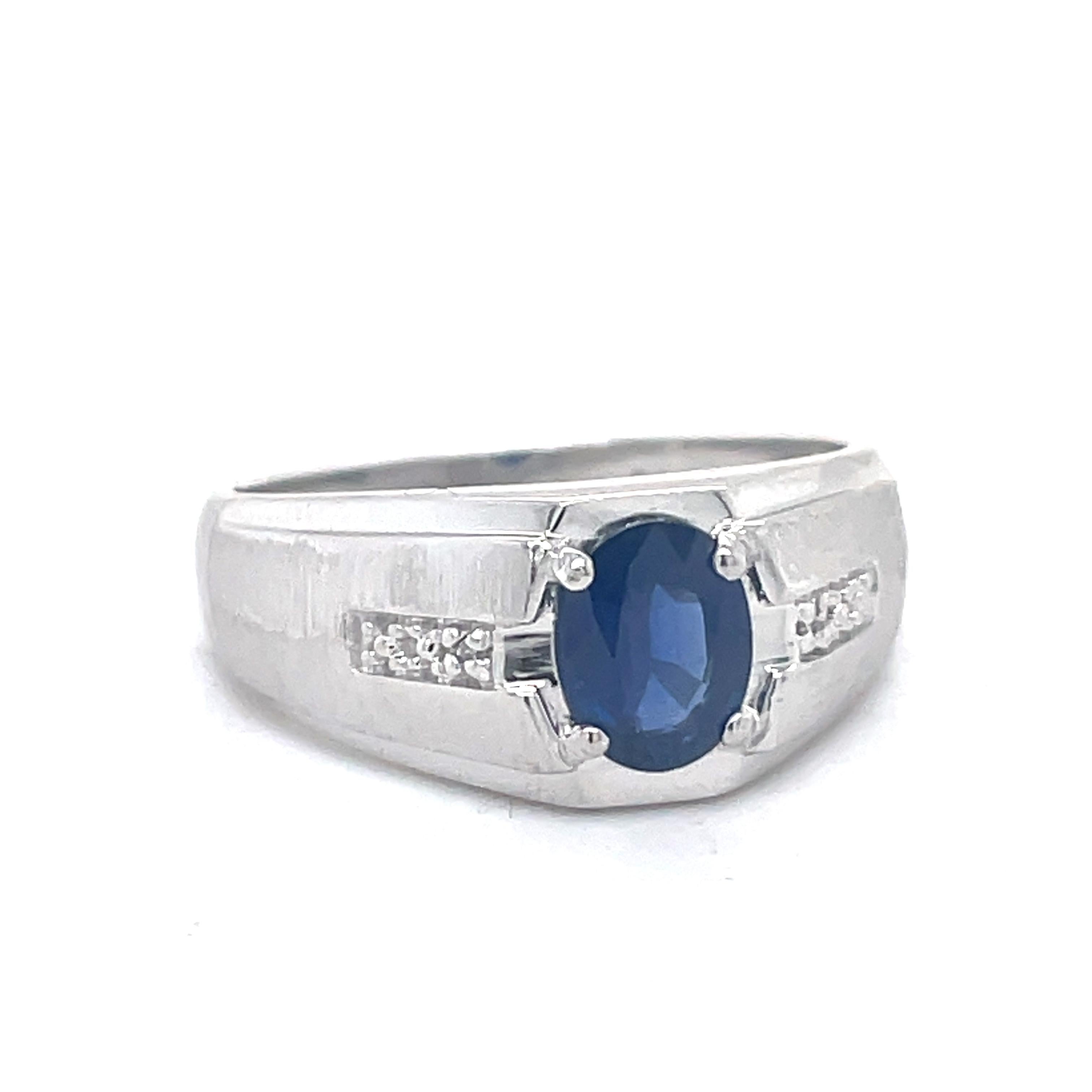 Vintage Men Sapphire Dome Ring, 1.31CT Oval Netural Sapphire, 10k White Gold For Sale 1