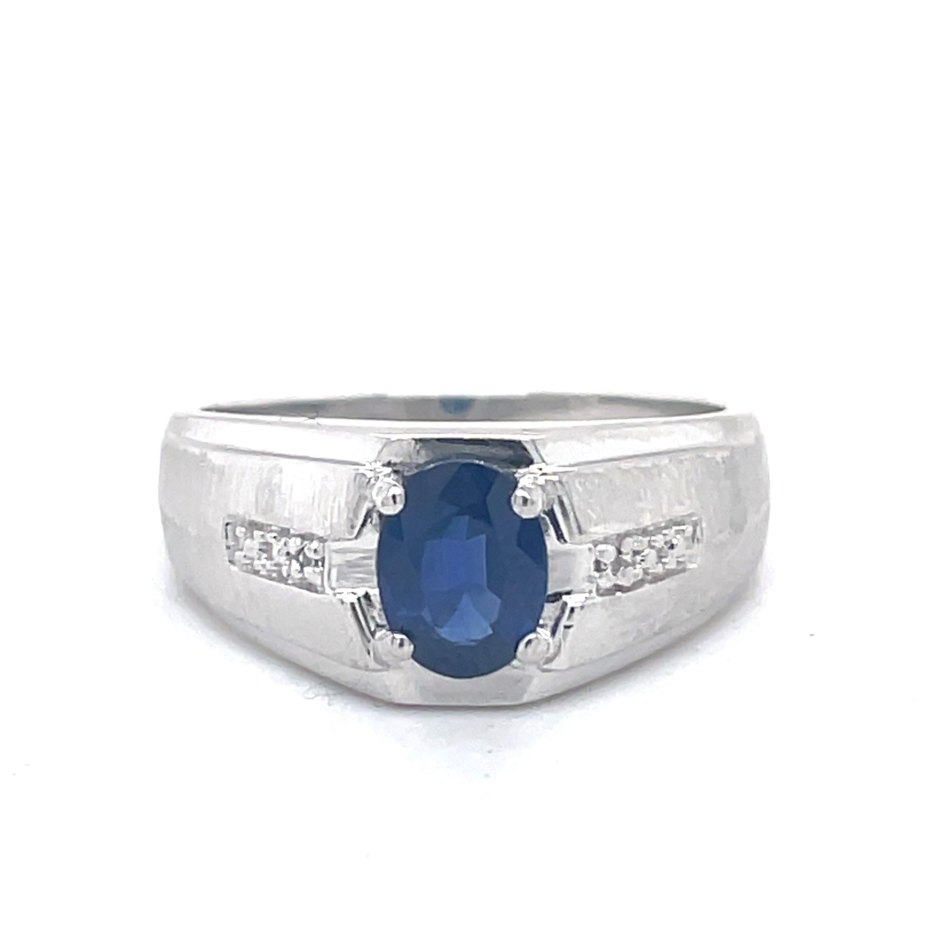 Vintage Men Sapphire Dome Ring, 1.31CT Oval Netural Sapphire, 10k White Gold For Sale 2