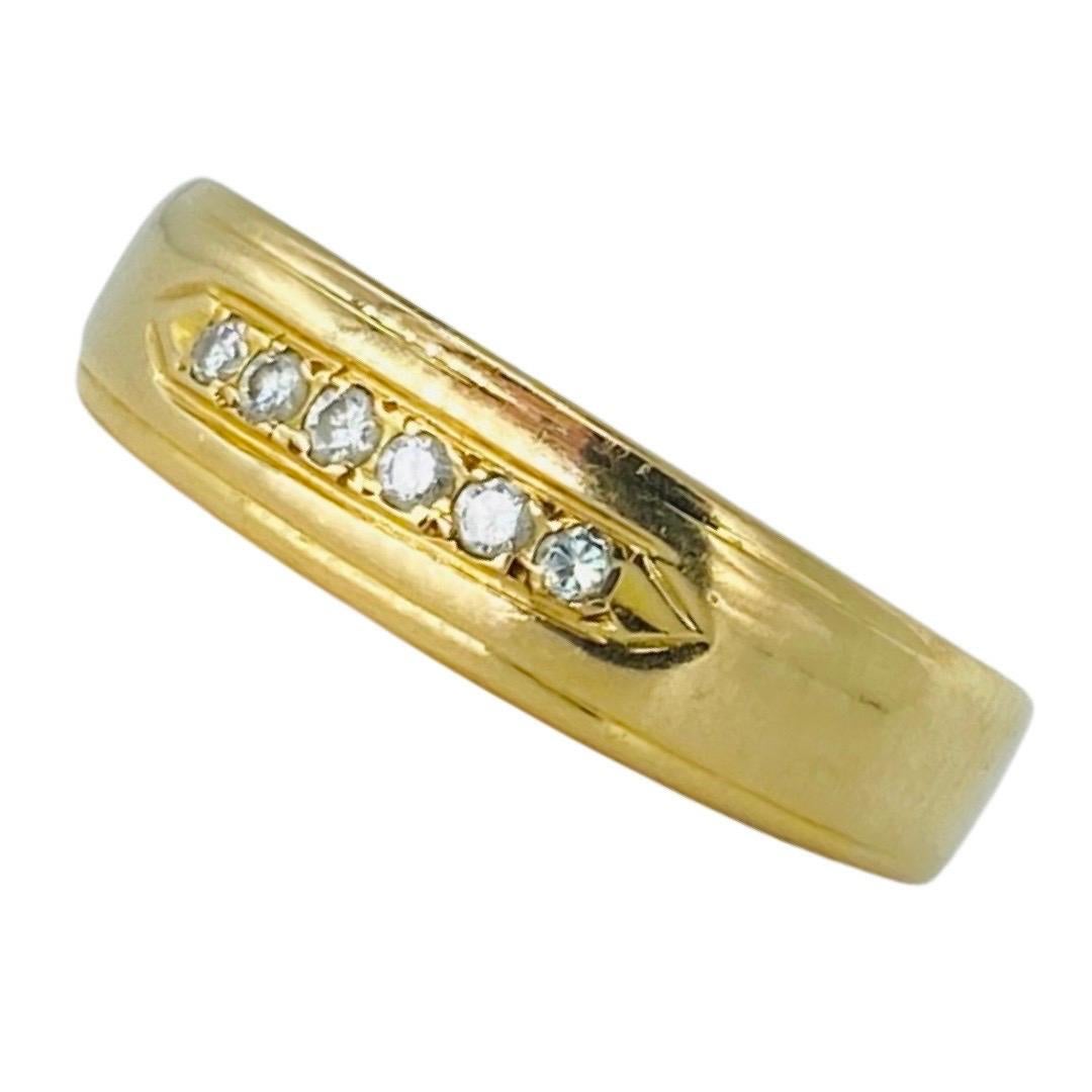 Round Cut Vintage Men’s 0.10 Carat Diamonds Band Ring 18k Gold For Sale