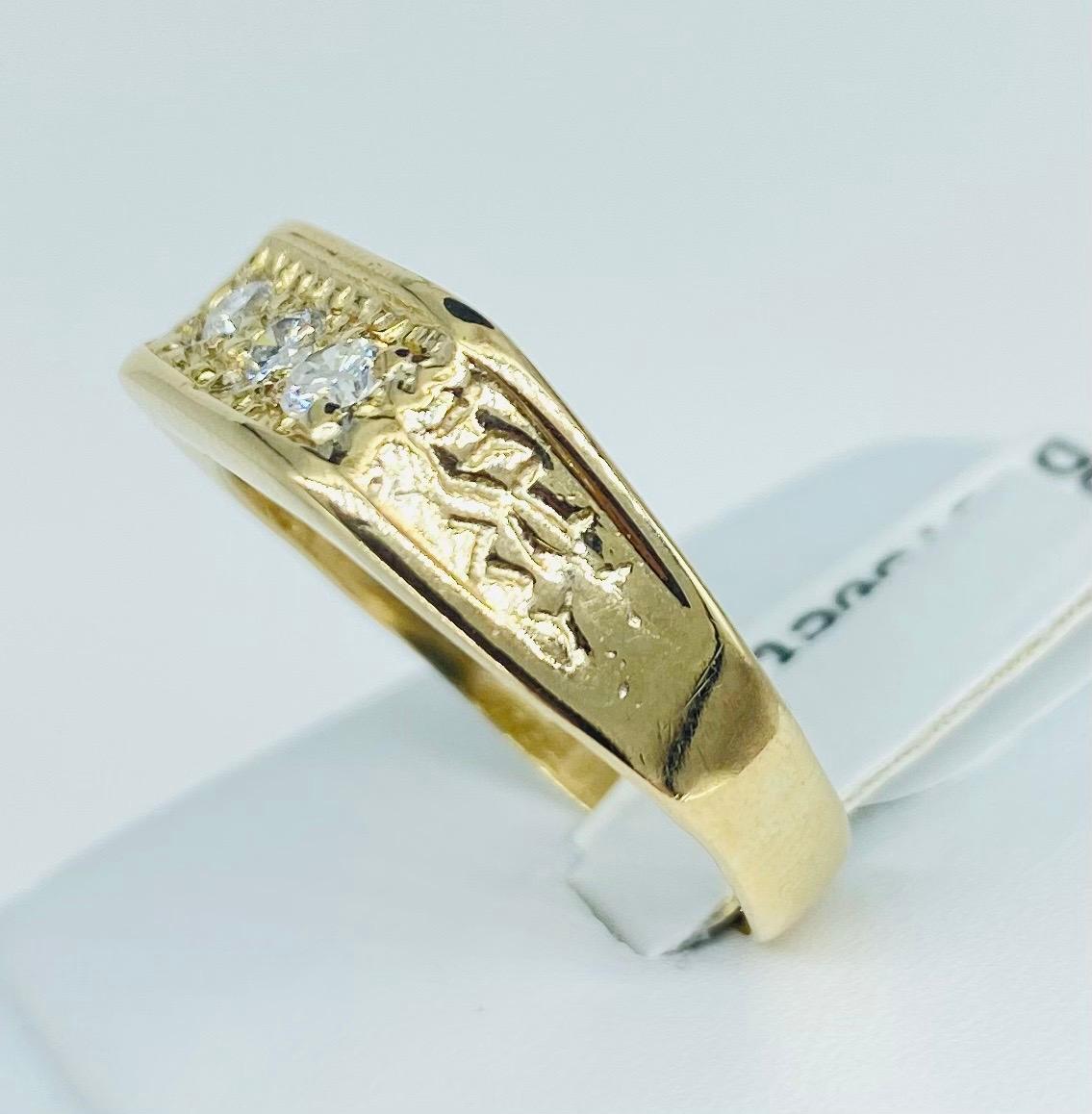 Vintage Men’s 0.50 Carat Diamonds Nugget Style 3-Stone Ring
Size 12 (resizable)
14 karat solid gold
Weights 5.30 grams 
Diamonds approx 0.50 carats in total (3-stones)
Very white diamonds