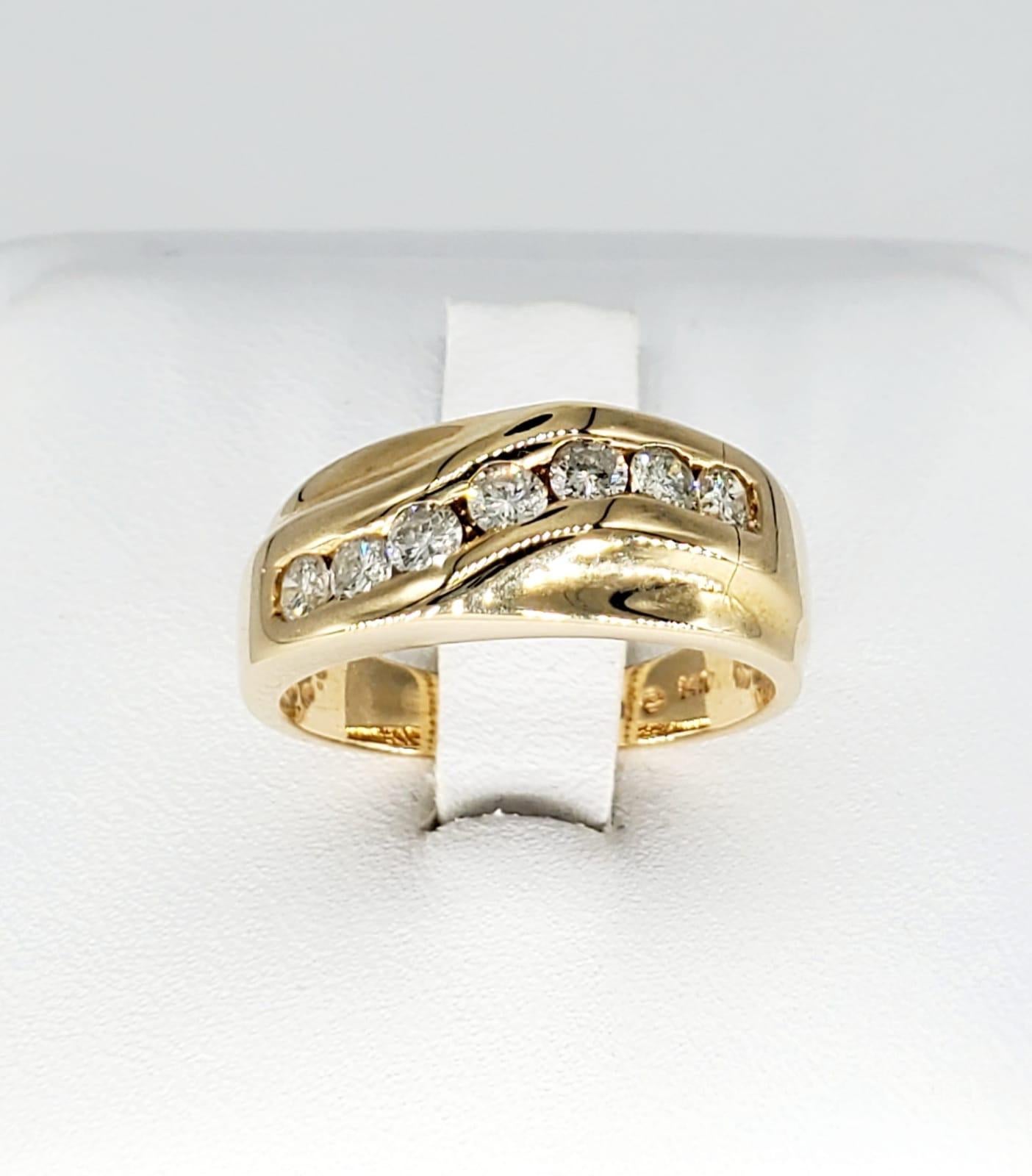 Jonc de mariage vintage en or 14 carats pour homme avec 1,02 carat de diamants Pour hommes en vente