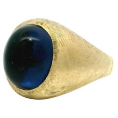 Vintage Men
s 10k Yellow Gold Cabochon Bezel Blue Stone Florentine Finish Ring