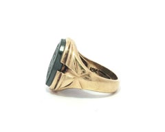 Vintage Men's 10k Yellow Gold Intaglio Trojan Carving Hematite Grooved Ring