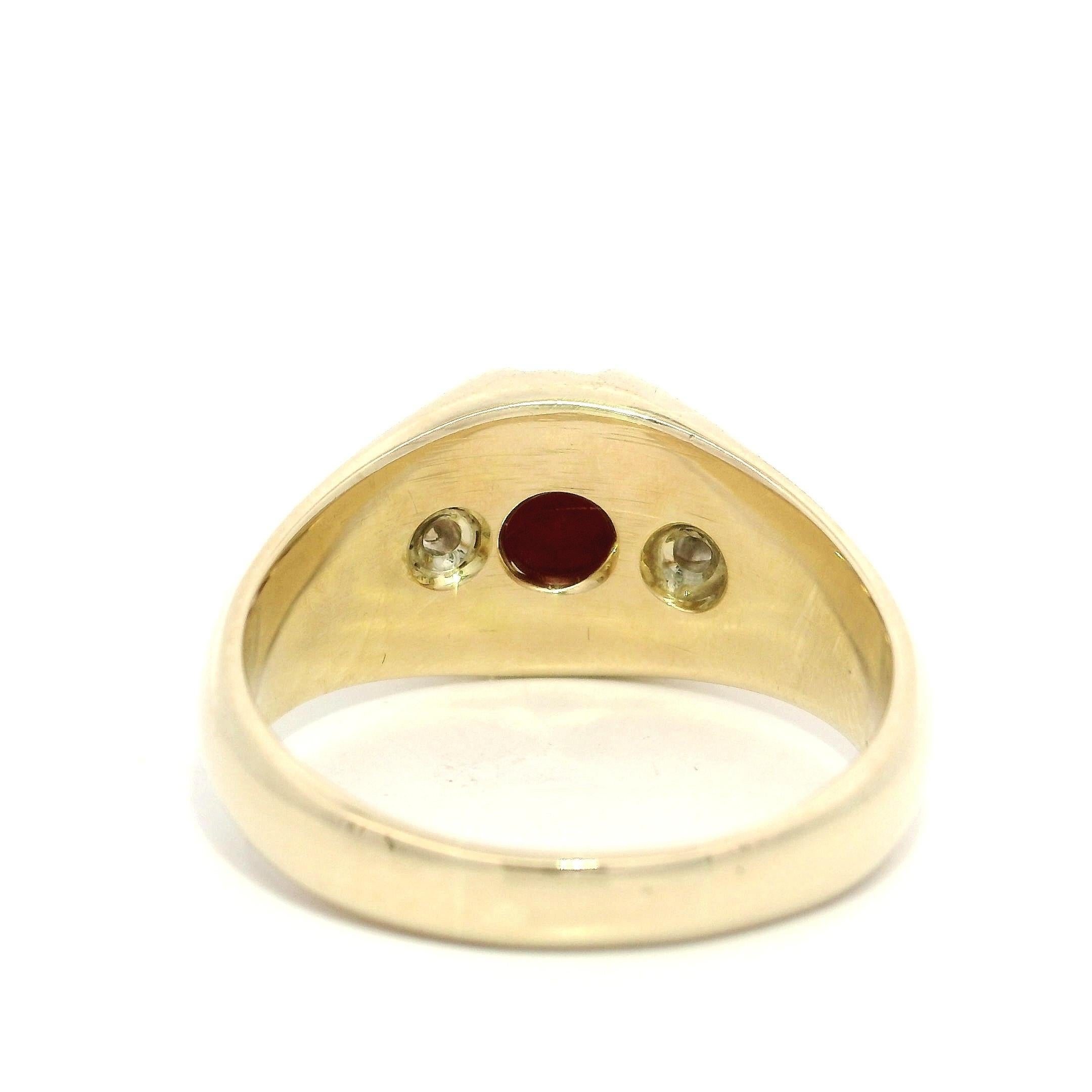 Vintage Bague pour homme en or 14k Linde Star Ruby & Diamond Bark Textured Ring Excellent état - En vente à Montclair, NJ