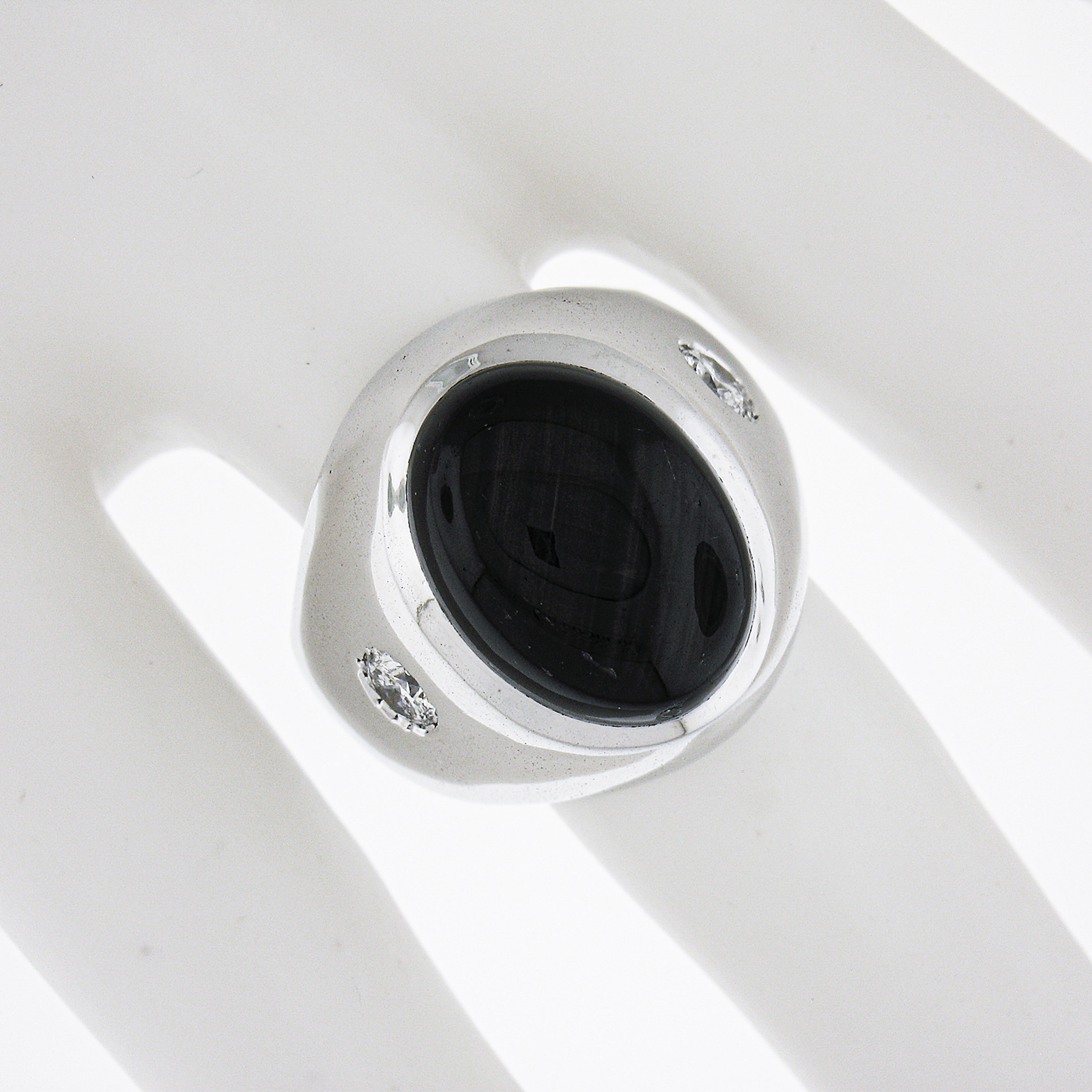 Vintage Men's 14k White Gold Black Star Sapphire & Diamond Wide Large Heavy Ring In Excellent Condition For Sale In Montclair, NJ