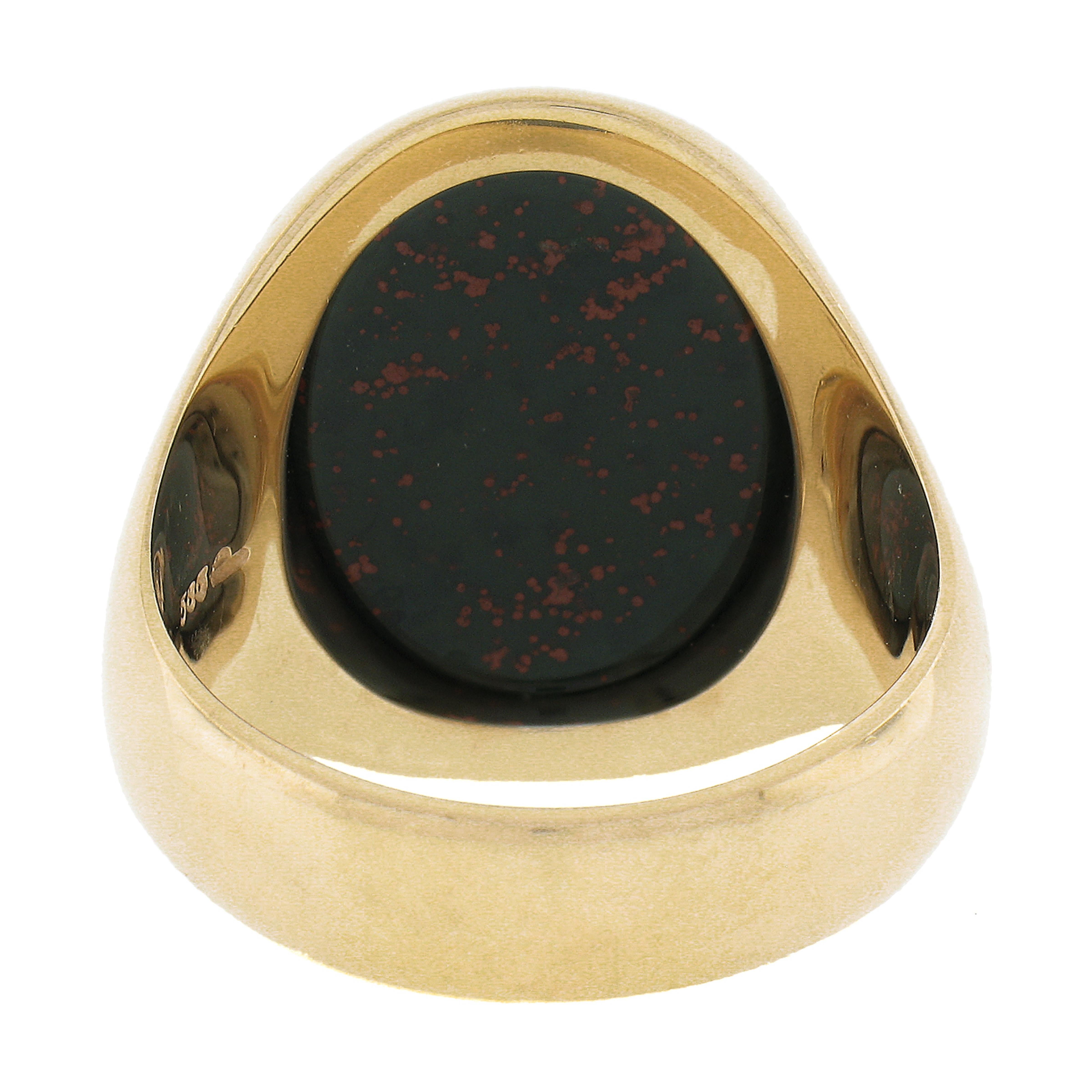 Vintage Men's 14K Yellow Gold Oval Cut Bezel Set Blood Stone Solitaire Ring For Sale 4