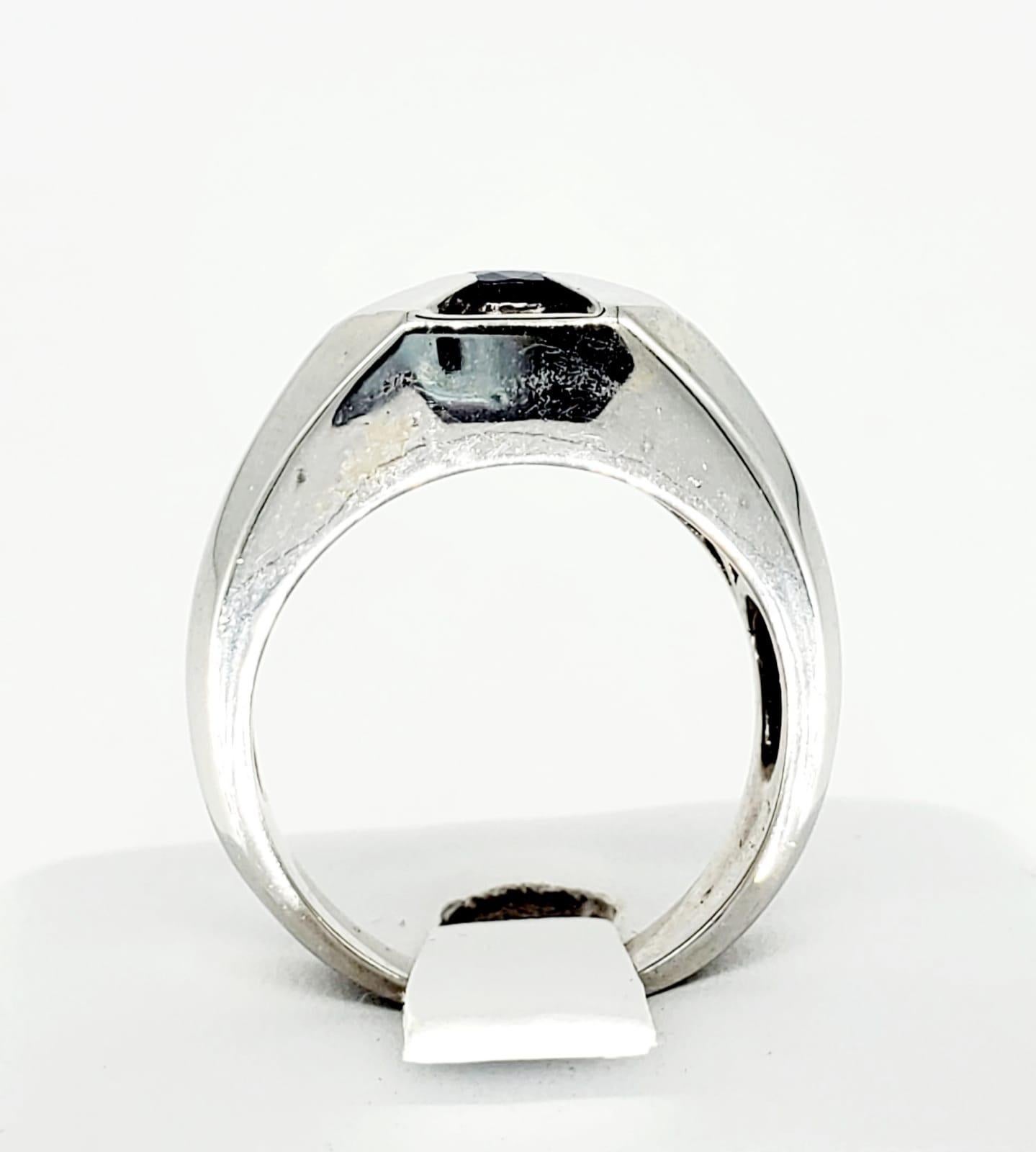mens blue sapphire and diamond ring