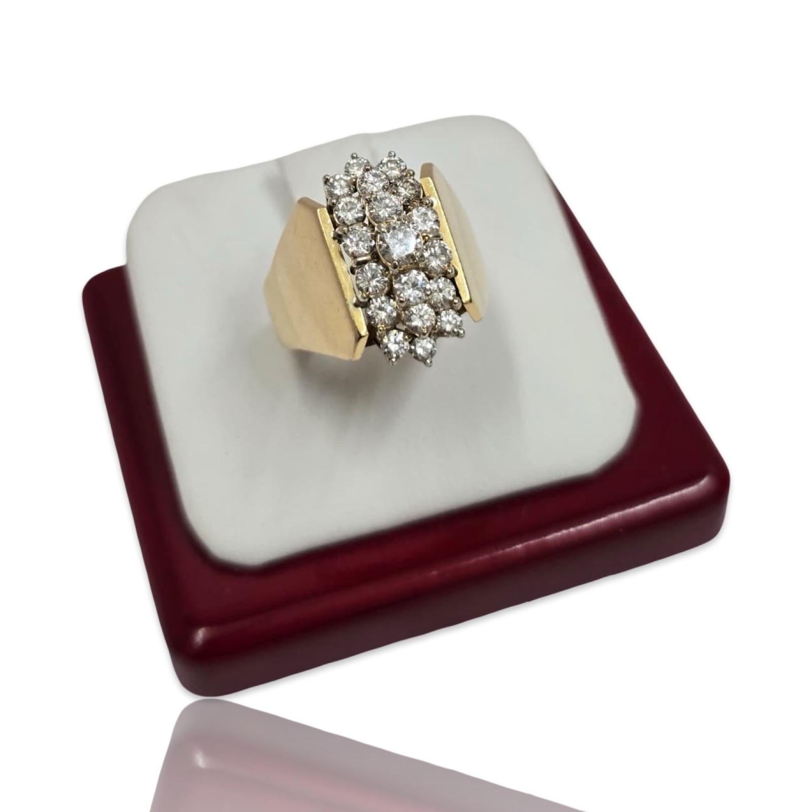 Vintage Men's 18K Gold 3ct Diamond Power Cluster Ring - Bold Executive Präsenz Herren im Angebot