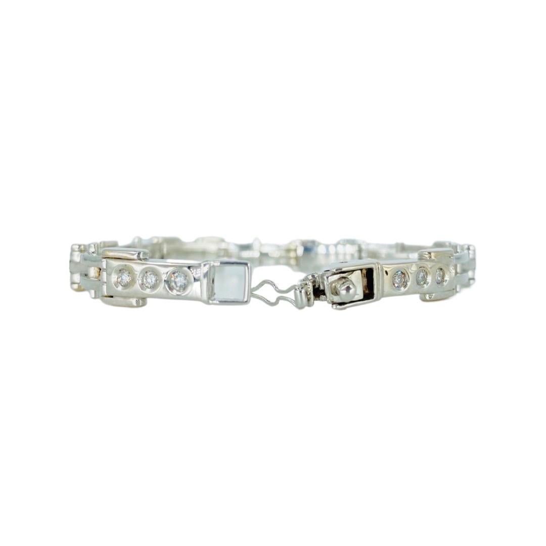 Round Cut Vintage Men’s 1.98 Total Carat Weight Diamond Fancy Link Bracelet Italy 18k For Sale