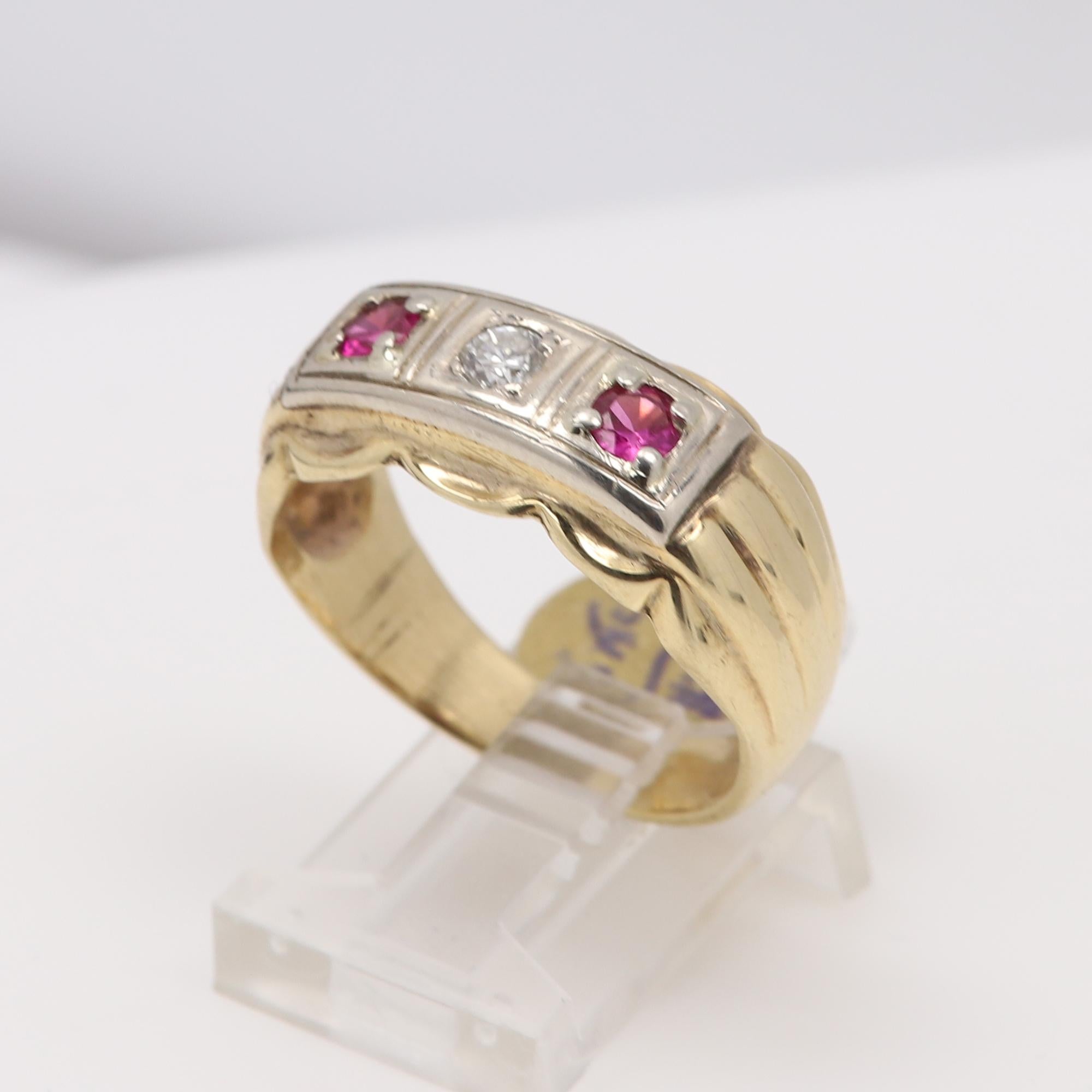 Vintage Men's 3 Stone Ring 14 Karat Yellow White Gold Ruby Diamond circa 1940's For Sale 8