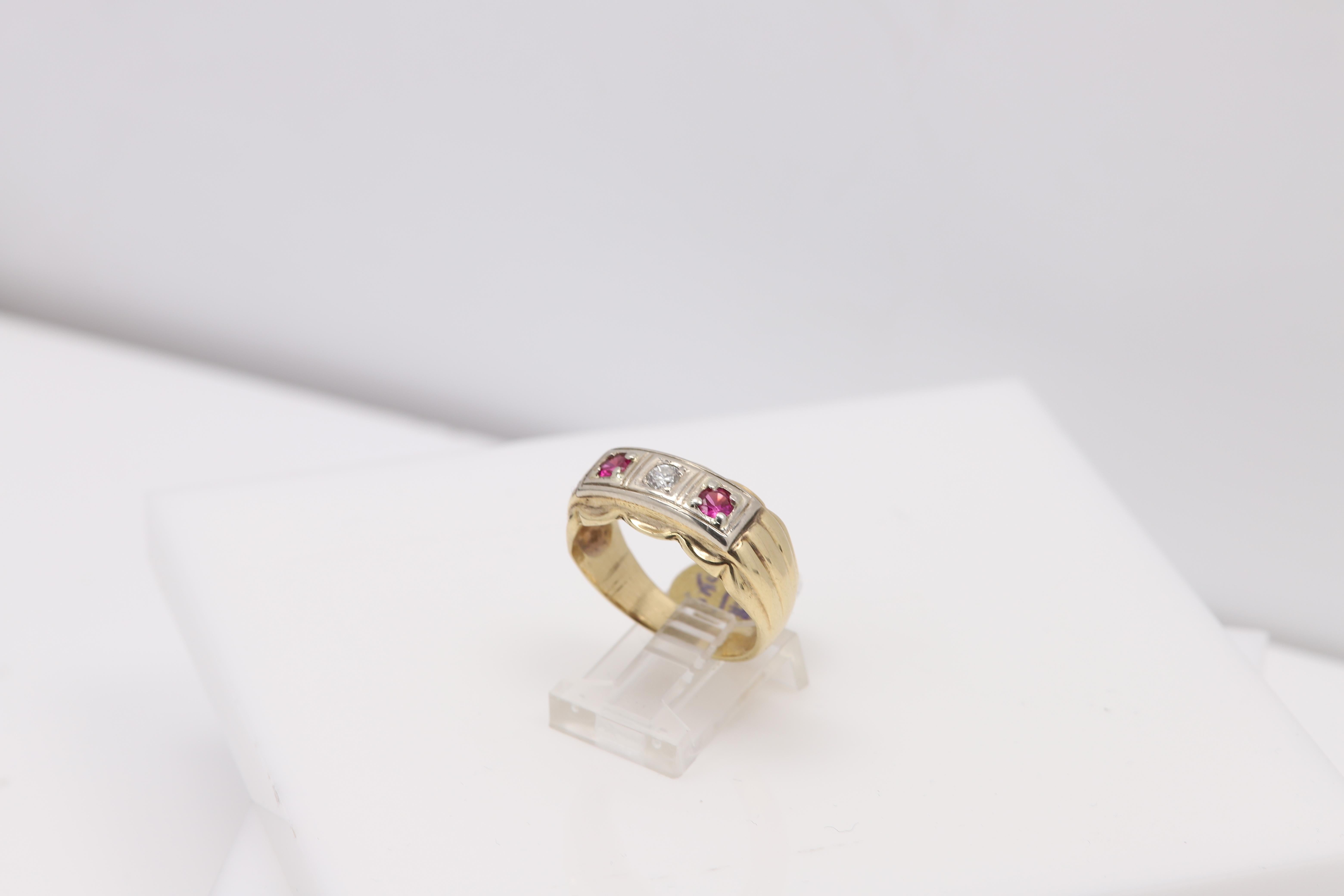 Round Cut Vintage Men's 3 Stone Ring 14 Karat Yellow White Gold Ruby Diamond circa 1940's For Sale