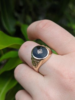 Vintage Mens Black Onyx Diamond Inlay Oval Signet Ring 9ct Yellow Gold V / 10.5