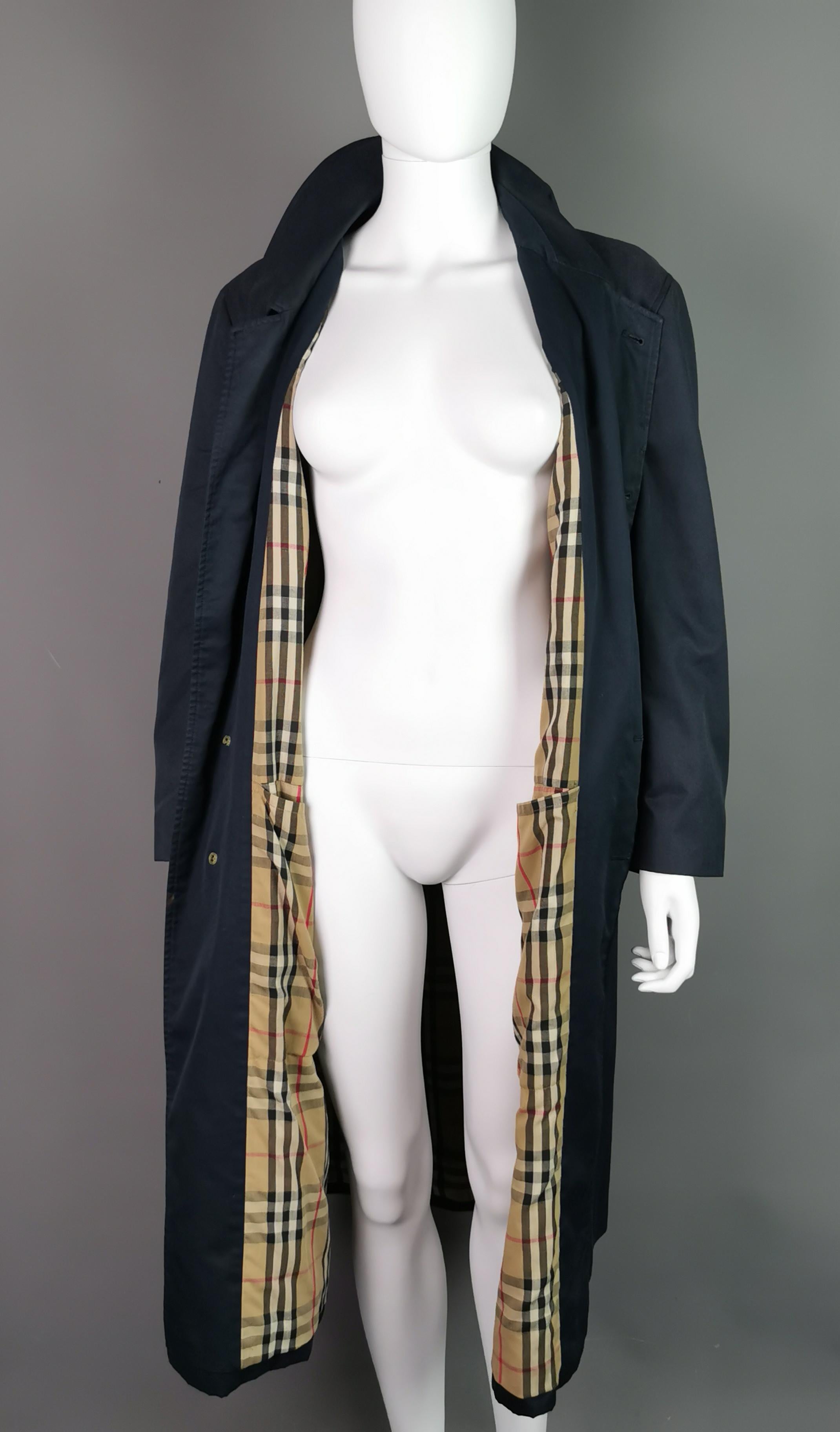 Vintage mens Burberry navy trench coat, mac  10
