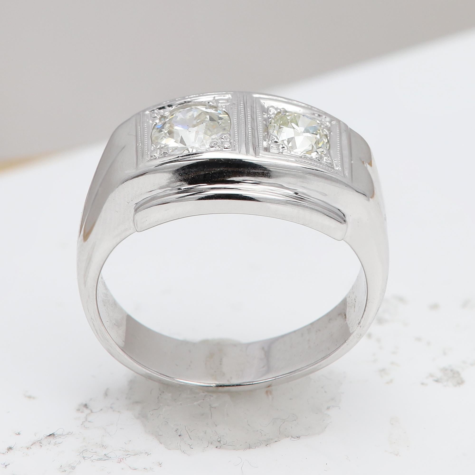 De los hombres Anillo de diamantes para hombre vintage 2 diamantes talla mina antigua 14 quilates oro blanco en venta