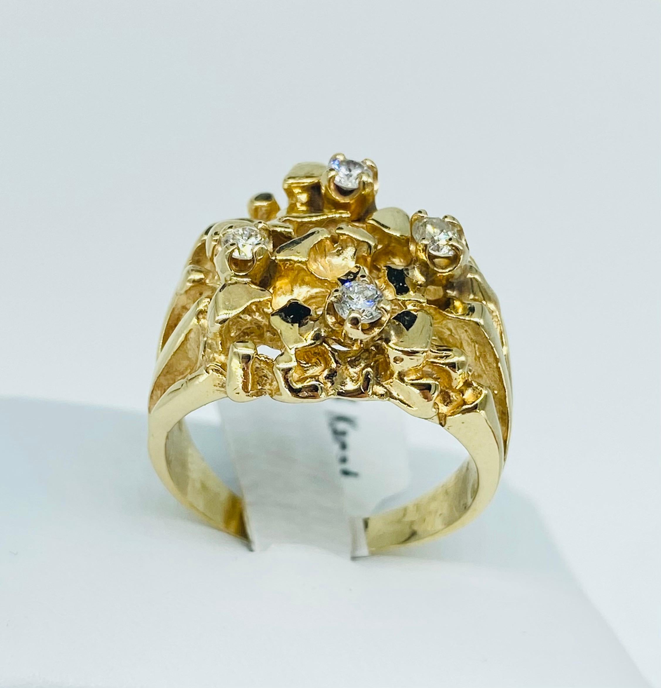 14 Karat Gold Herren-Ring mit Diamanten im Nugget-Stil im Zustand „Hervorragend“ in Miami, FL