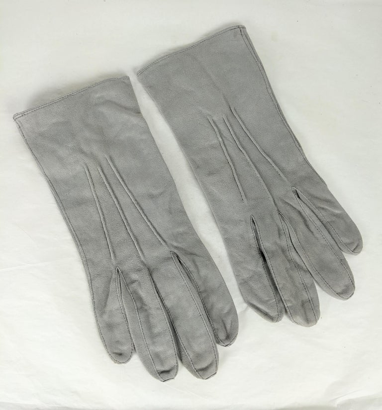 Vintage Mens Dove Gray Suede Dress Gloves For Sale at 1stDibs