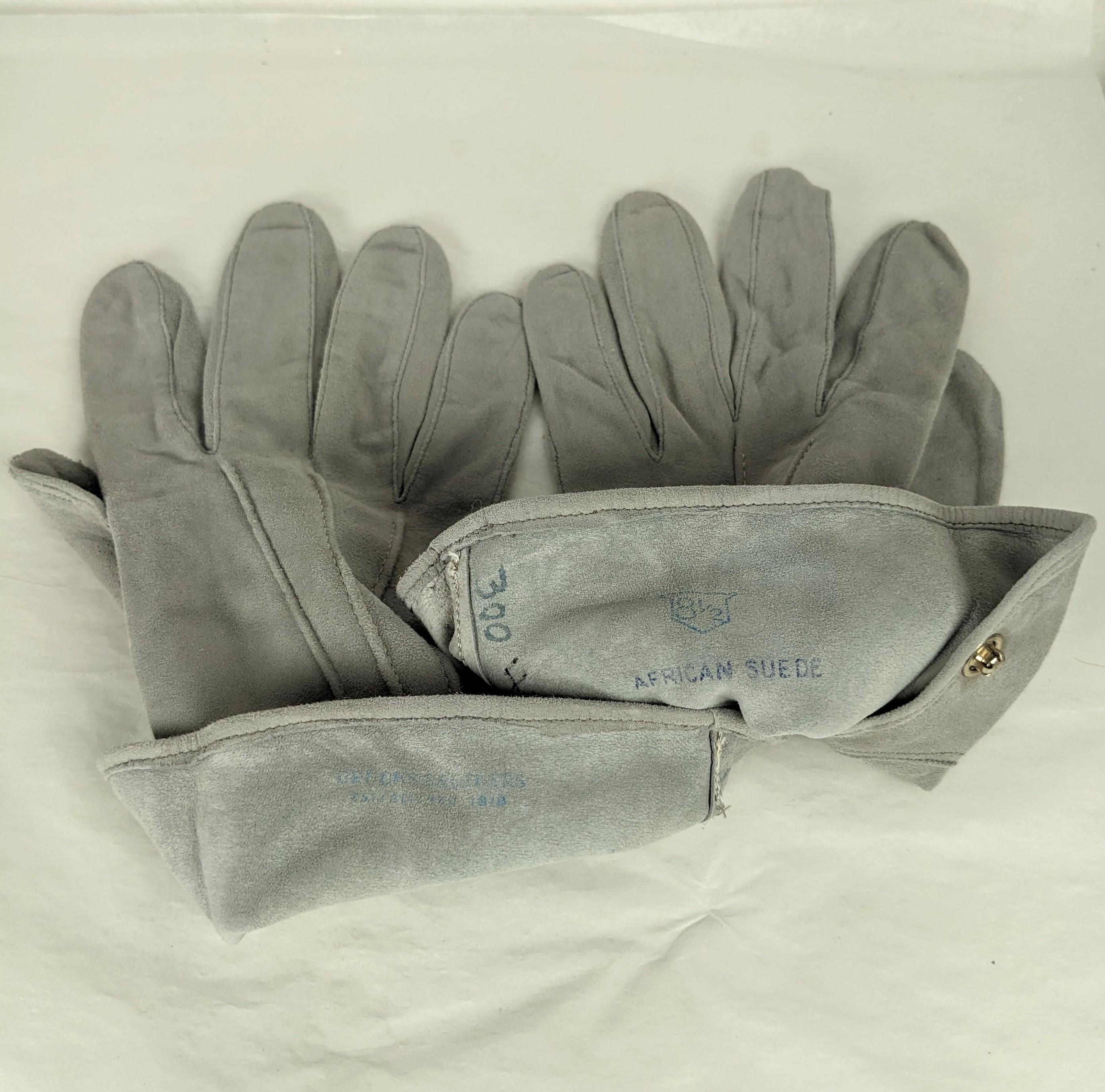 Vintage Mens Dove Gray Suede Dress Gloves Pour hommes en vente
