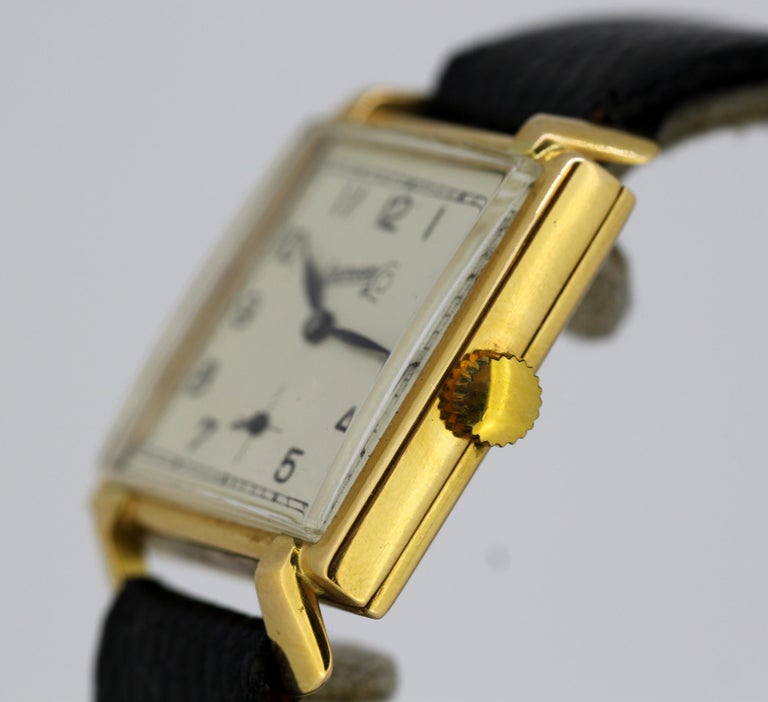 Vintage Men's Eberhard Wristwatch Set in 18 Karat Yellow Gold For Sale ...