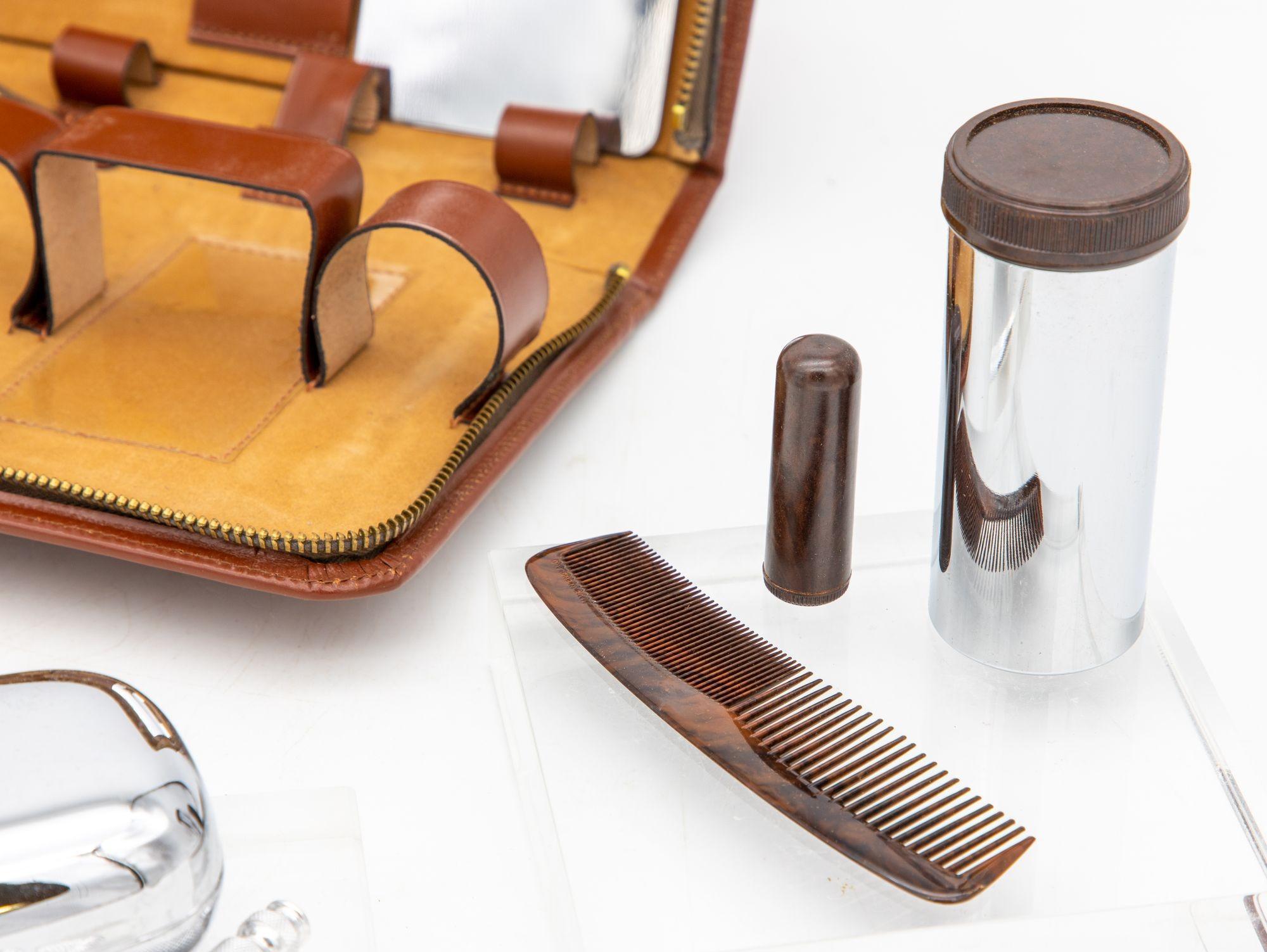 Vintage Men's Grooming Kit with Leather Case For Sale 2