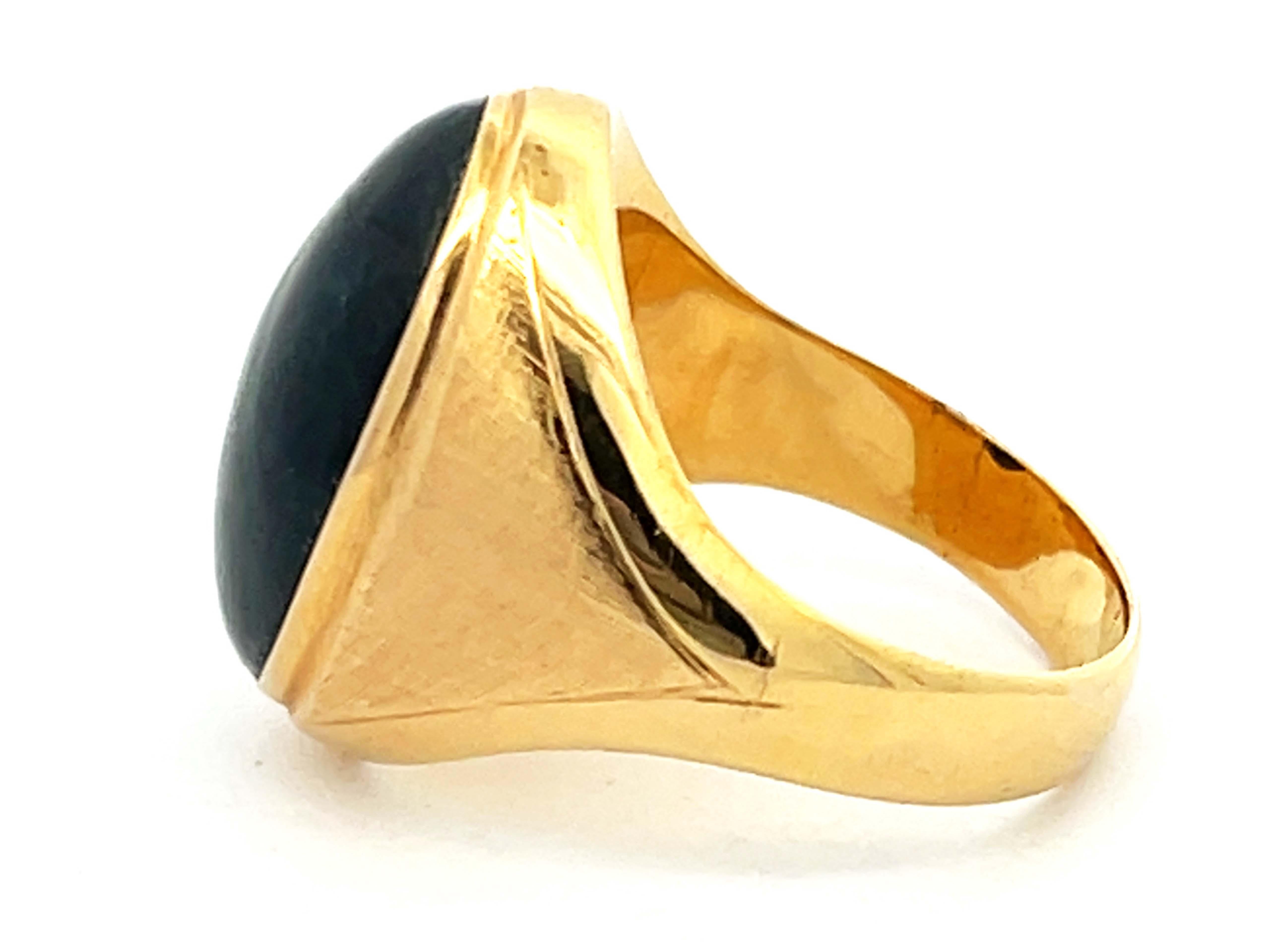 Oval Cut Vintage Men's Large Black Mottled Jade Ring in 14k Yellow Gold For Sale