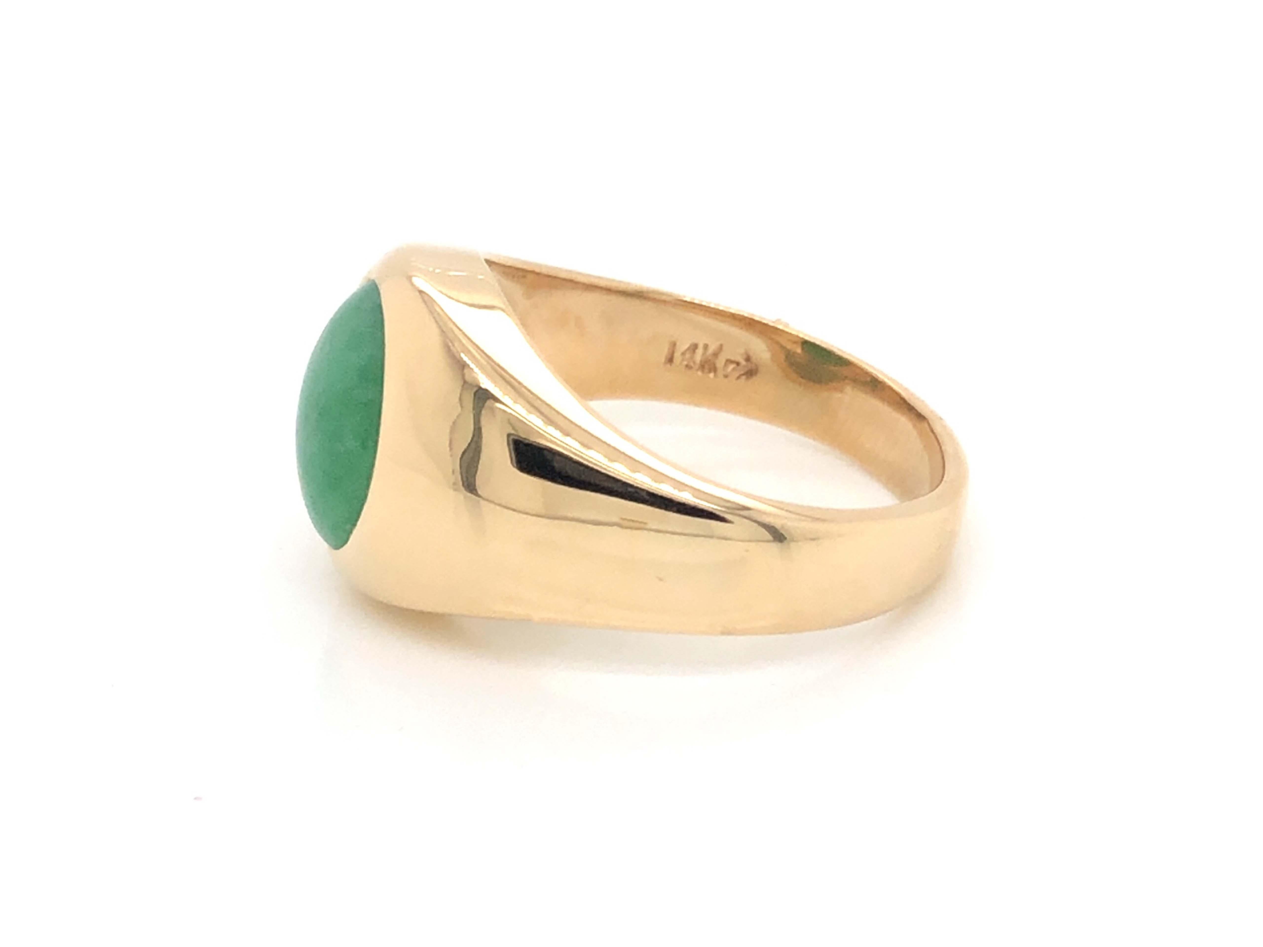 Women's Vintage Men's Oval Cabochon Green Jade Ring, 14k Yellow Gold