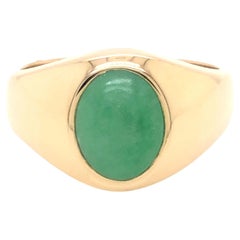 Ovaler Herrenring aus grüner Jade im Cabochon-Schliff, 14k Gelbgold