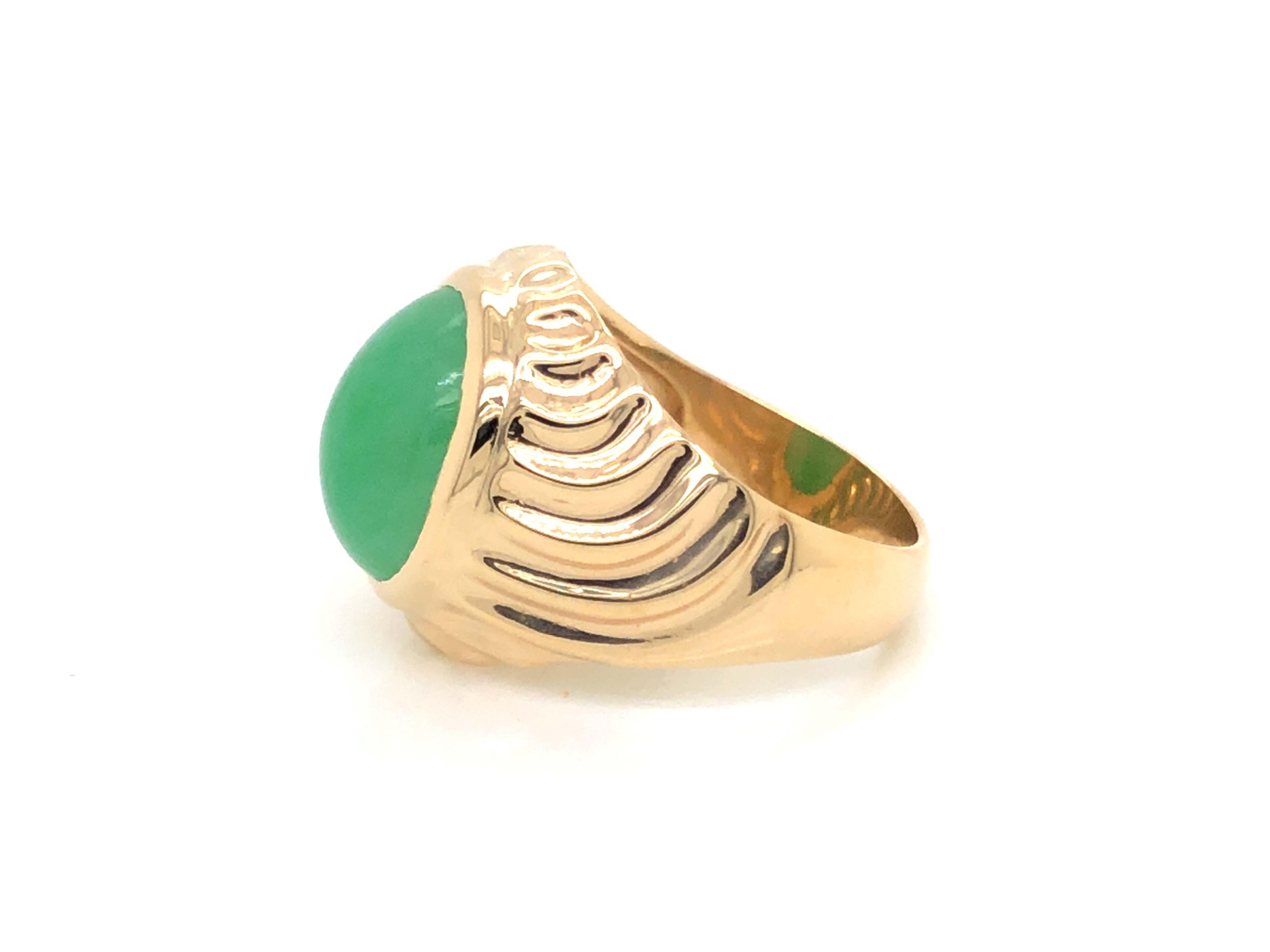 Oval Cut Vintage Men's Oval Cabochon Green Jade Ring with Wave Design 14k Yellow Gold