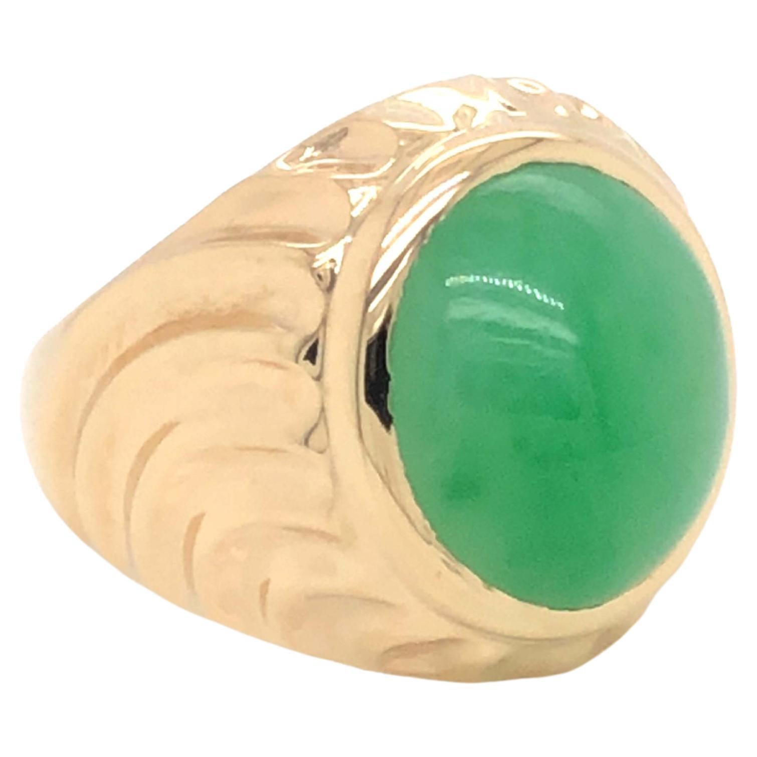 Vintage Men's Oval Cabochon Green Jade Ring with Wave Design 14k Yellow Gold