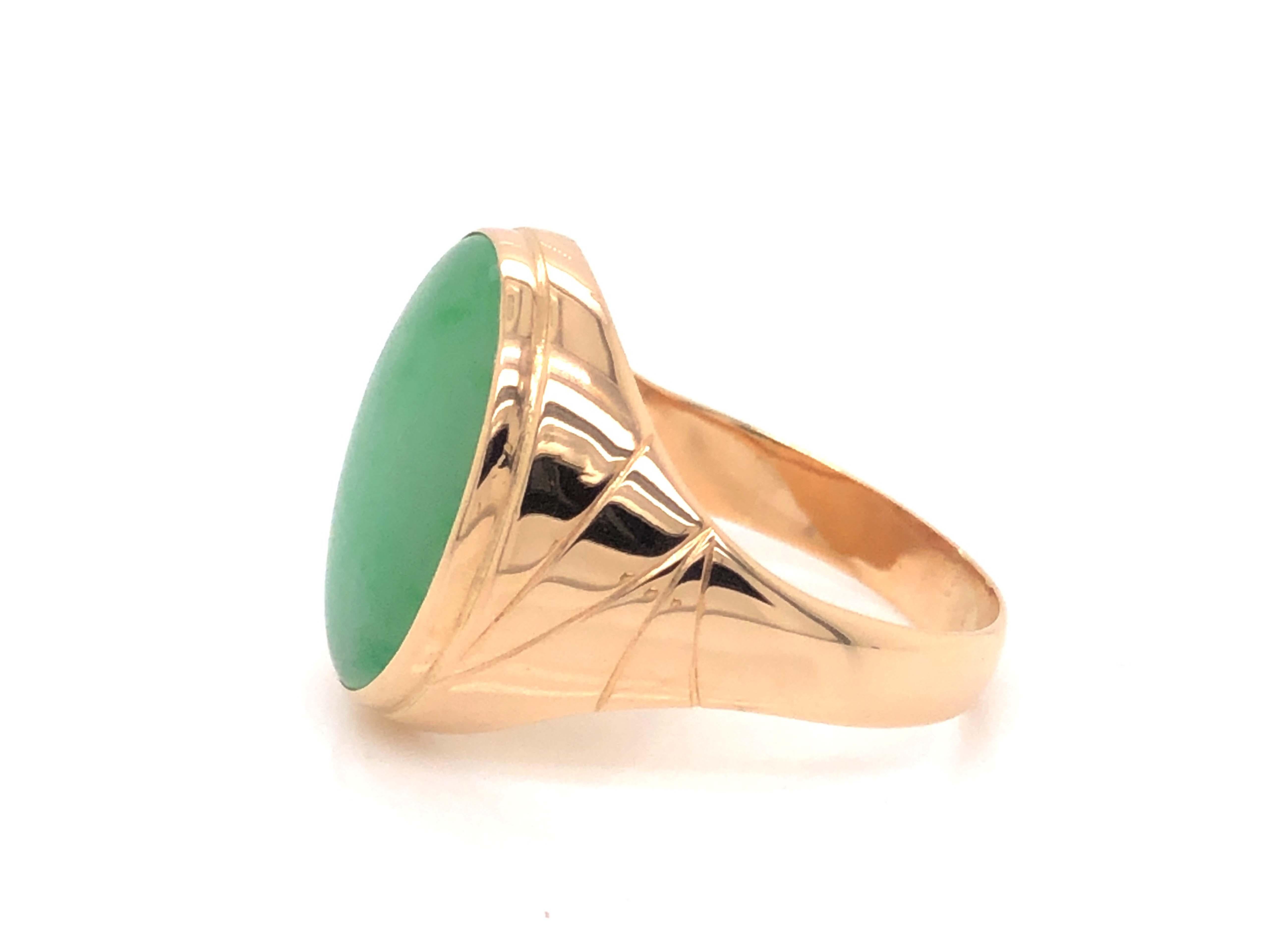 Ovaler Herrenring aus grüner Jade mit geometrischem Design aus 14 Karat Gelbgold Vintage Damen