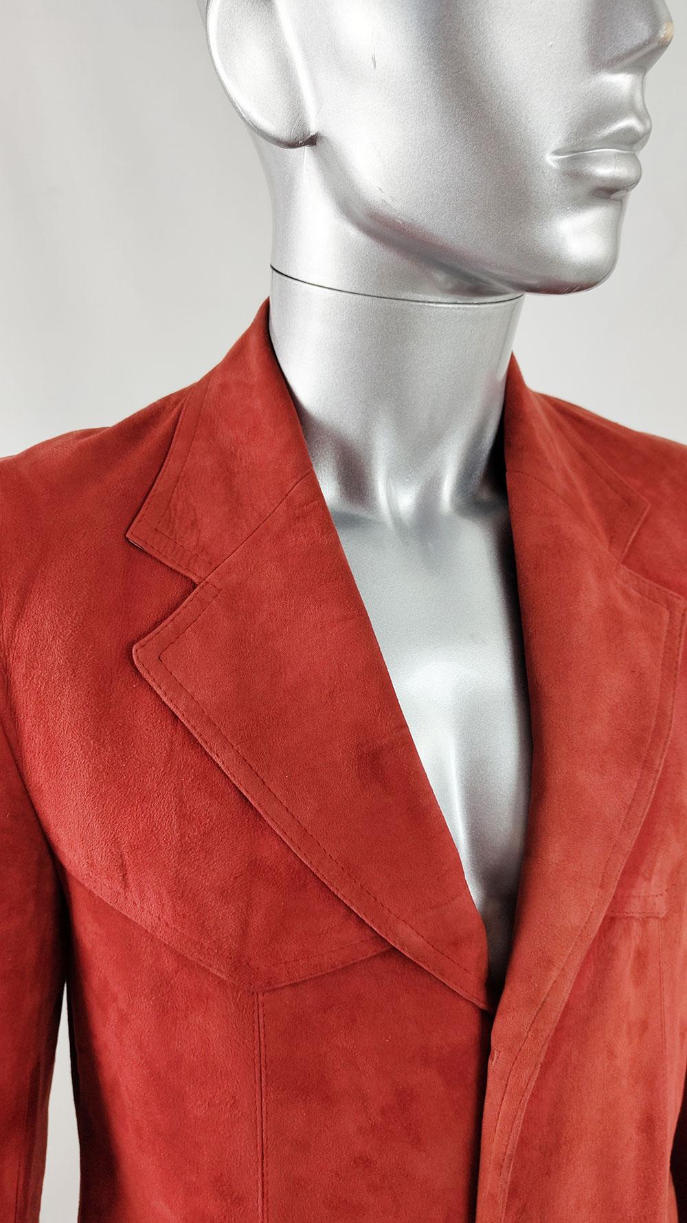 Vintage Mens Red Lambskin Suede Blazer 70s Sport Coat Jacket, 1970s In Fair Condition For Sale In Doncaster, South Yorkshire